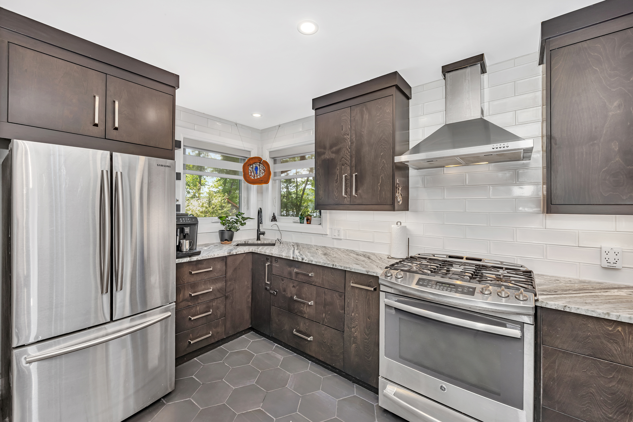 1034 Bayview Drive