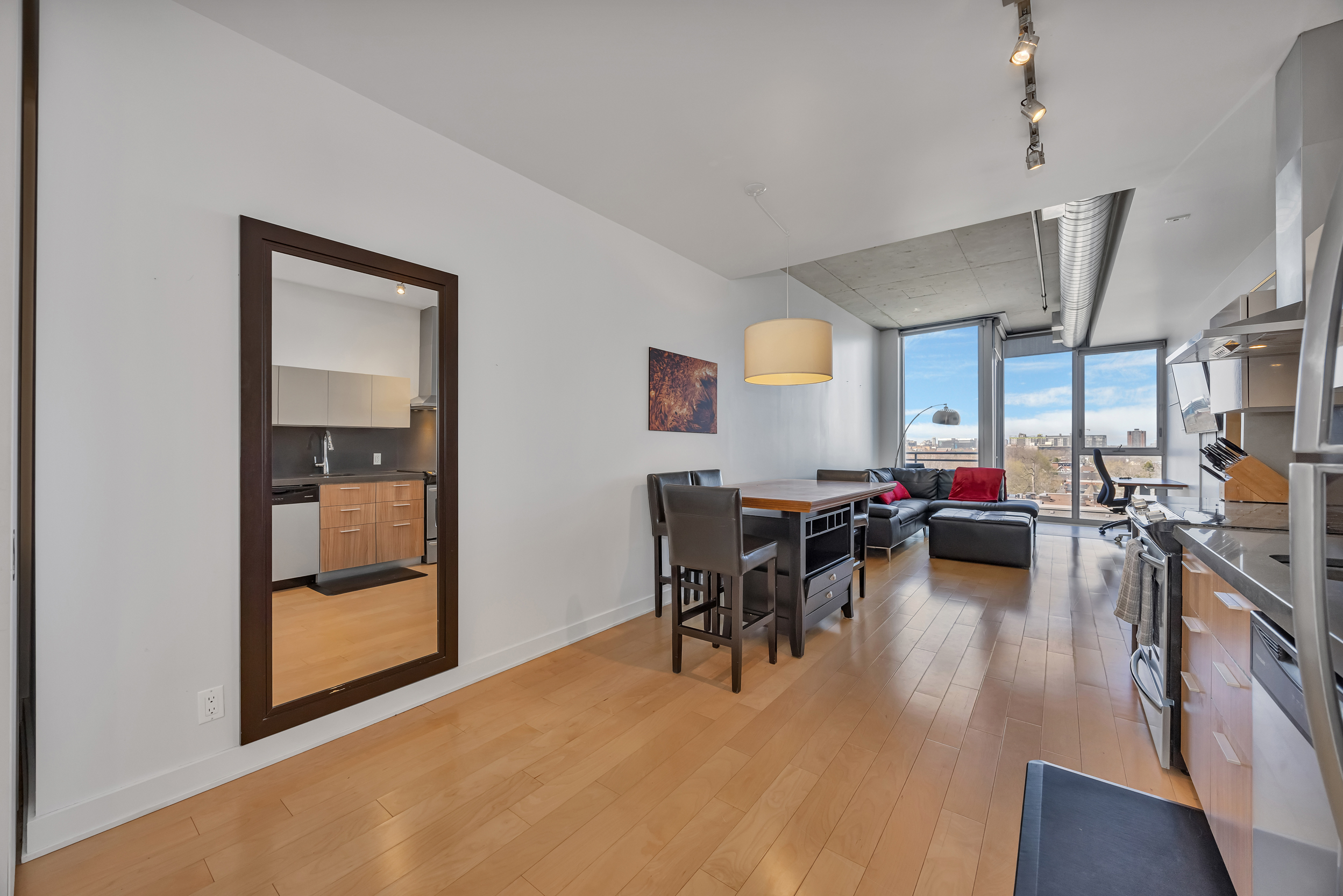 360 Mcleod Street, Unit 706