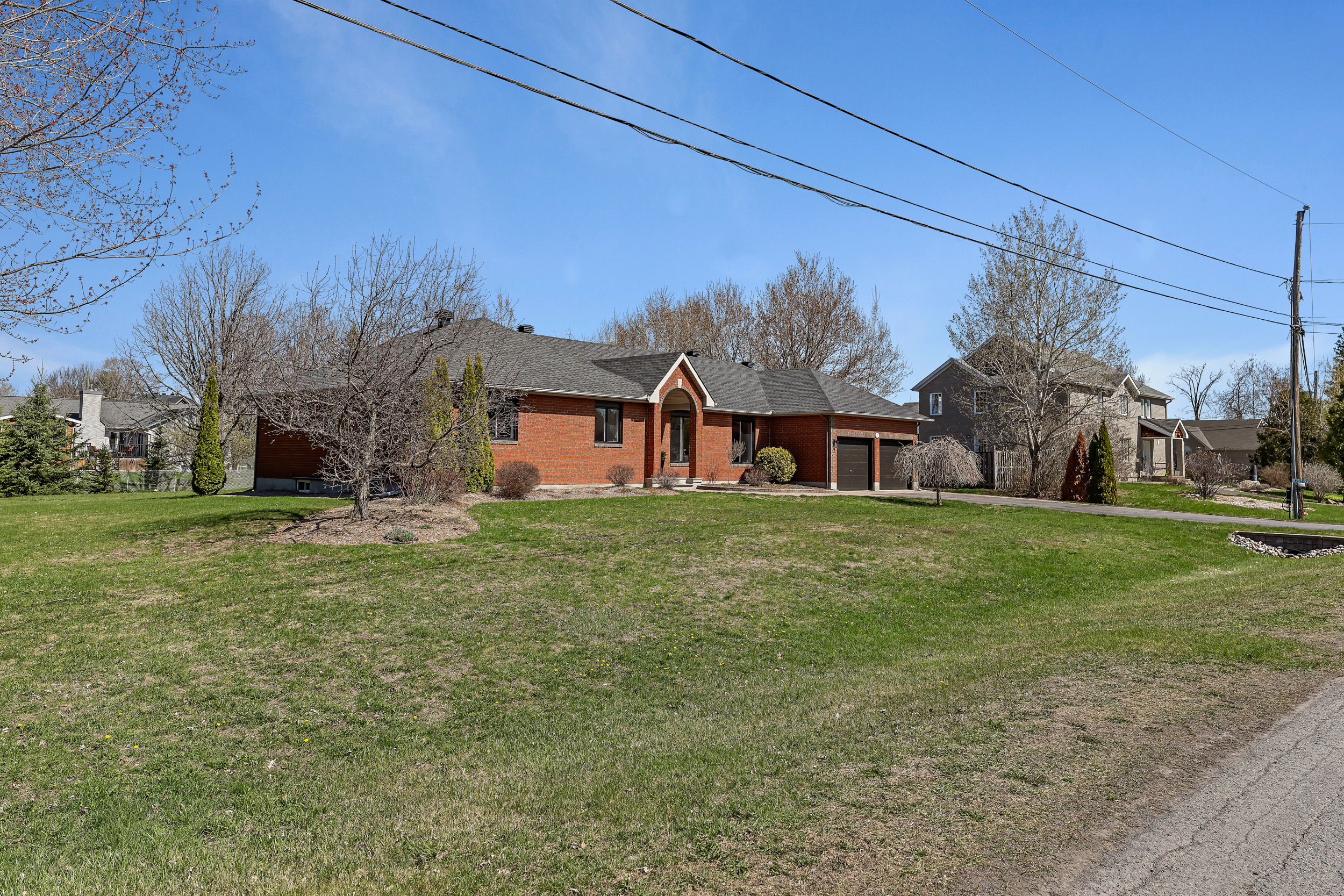 6567 Courtland Grove Crescent