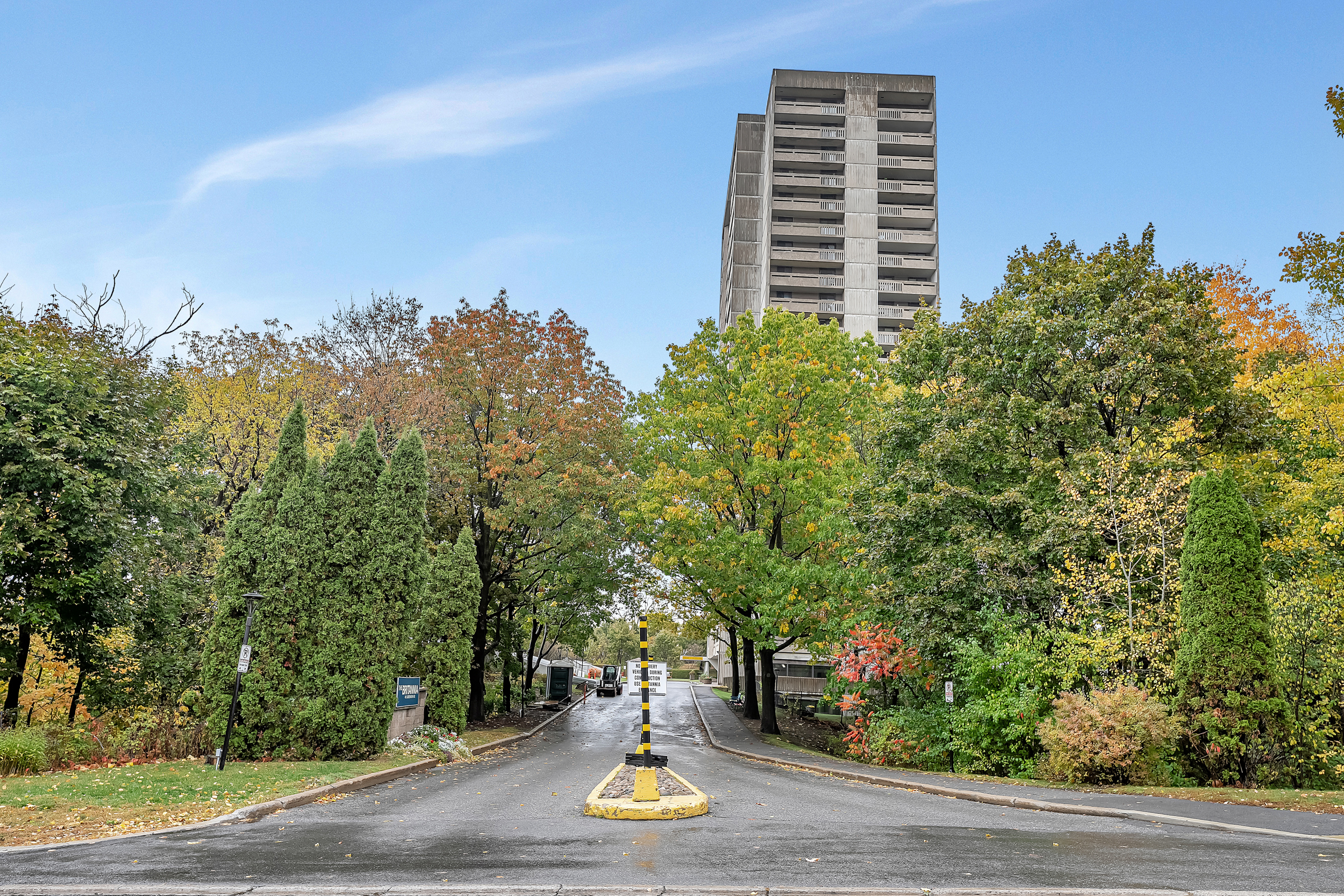 415 Greenview Avenue, Unit 106