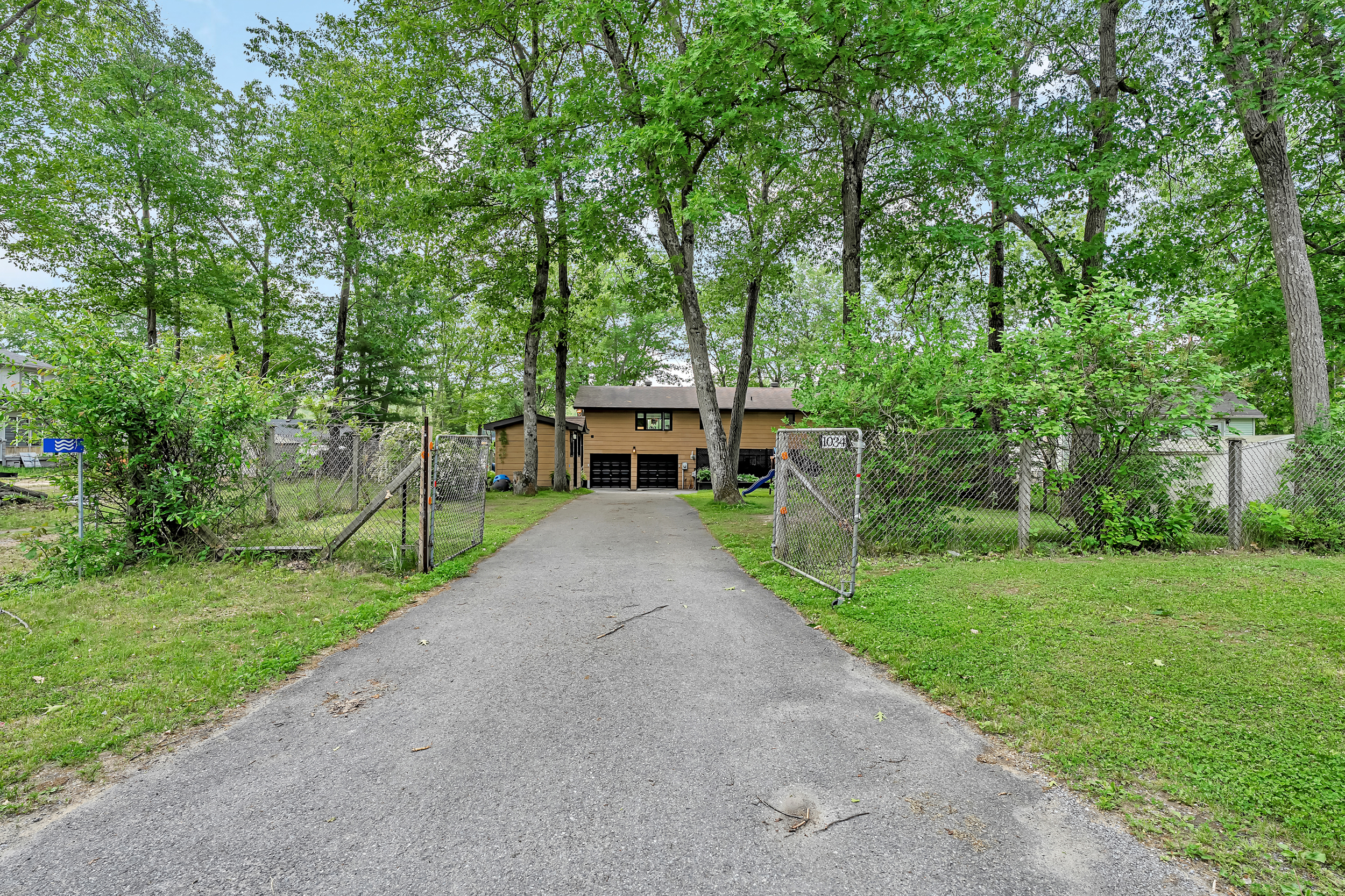 1034 Bayview Drive