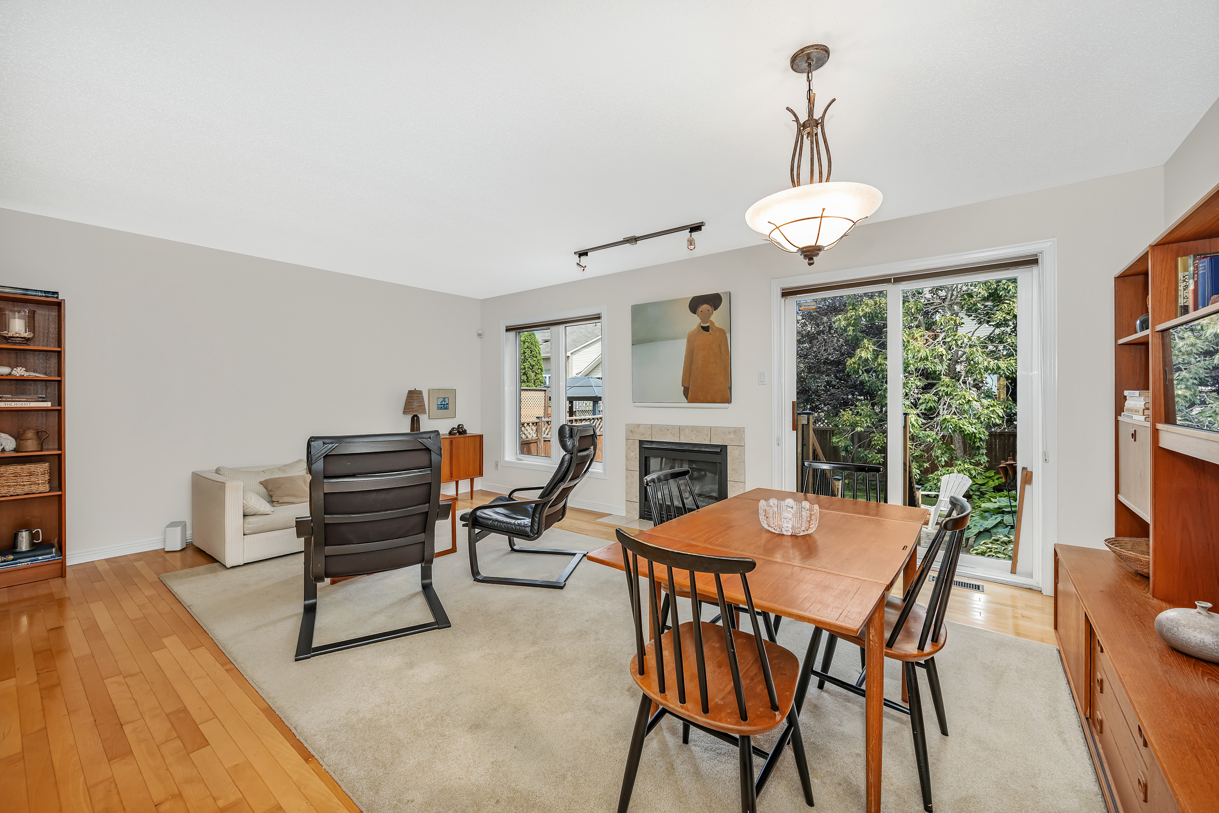 682 Wild Shore Crescent