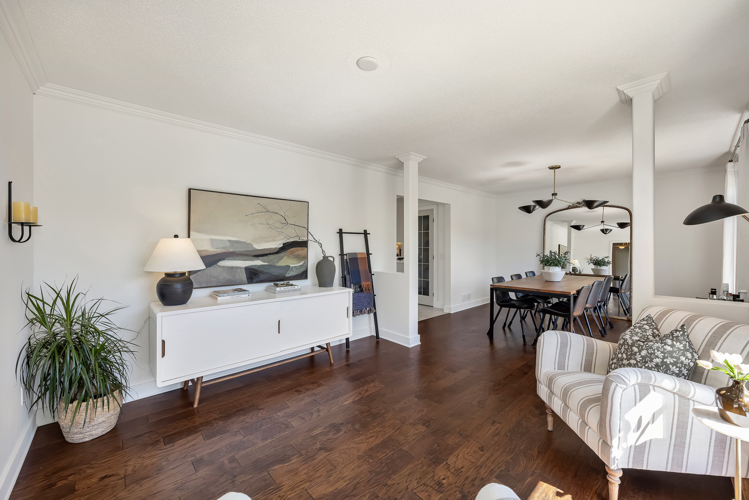 6567 Courtland Grove Crescent
