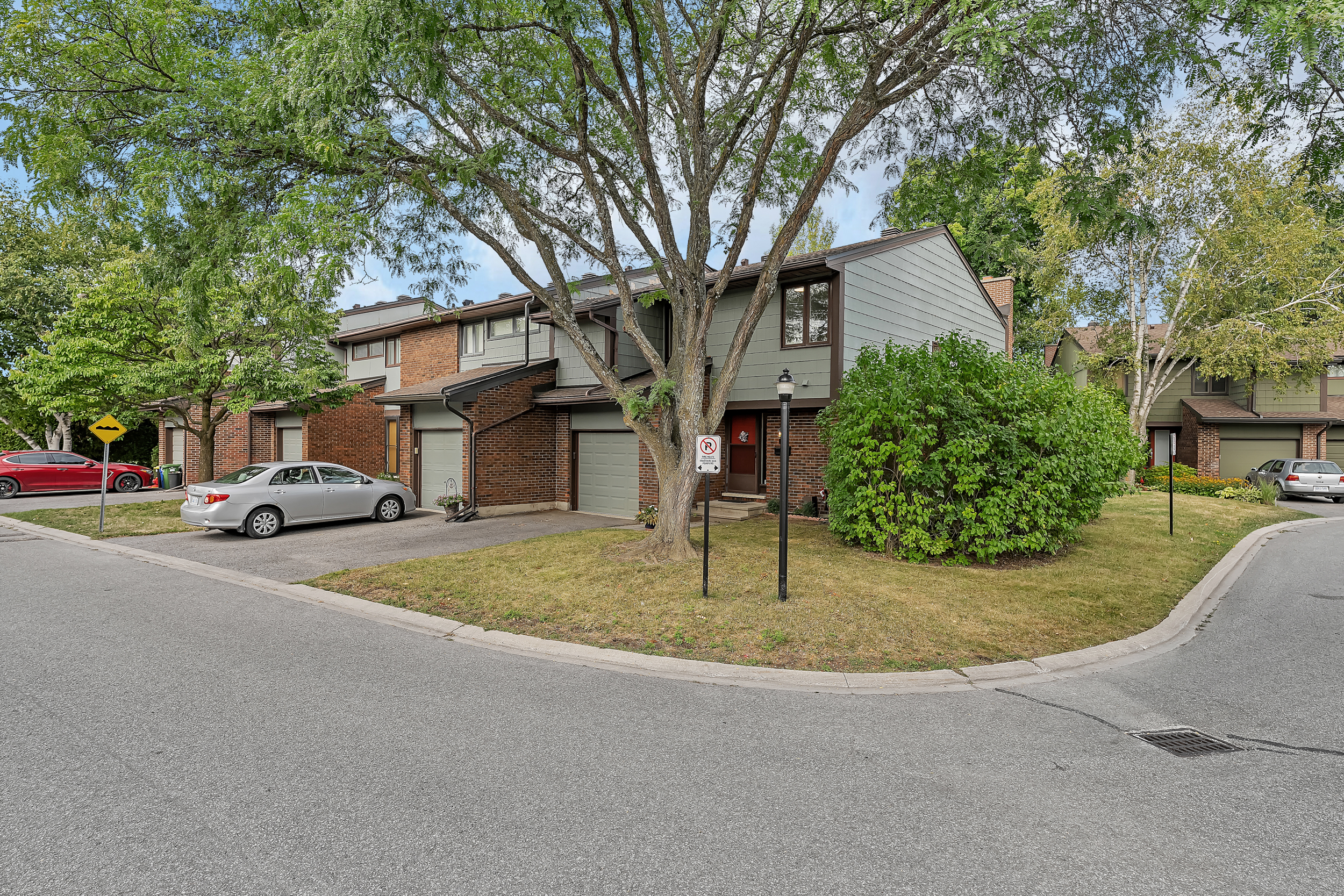8 Chisholm Court