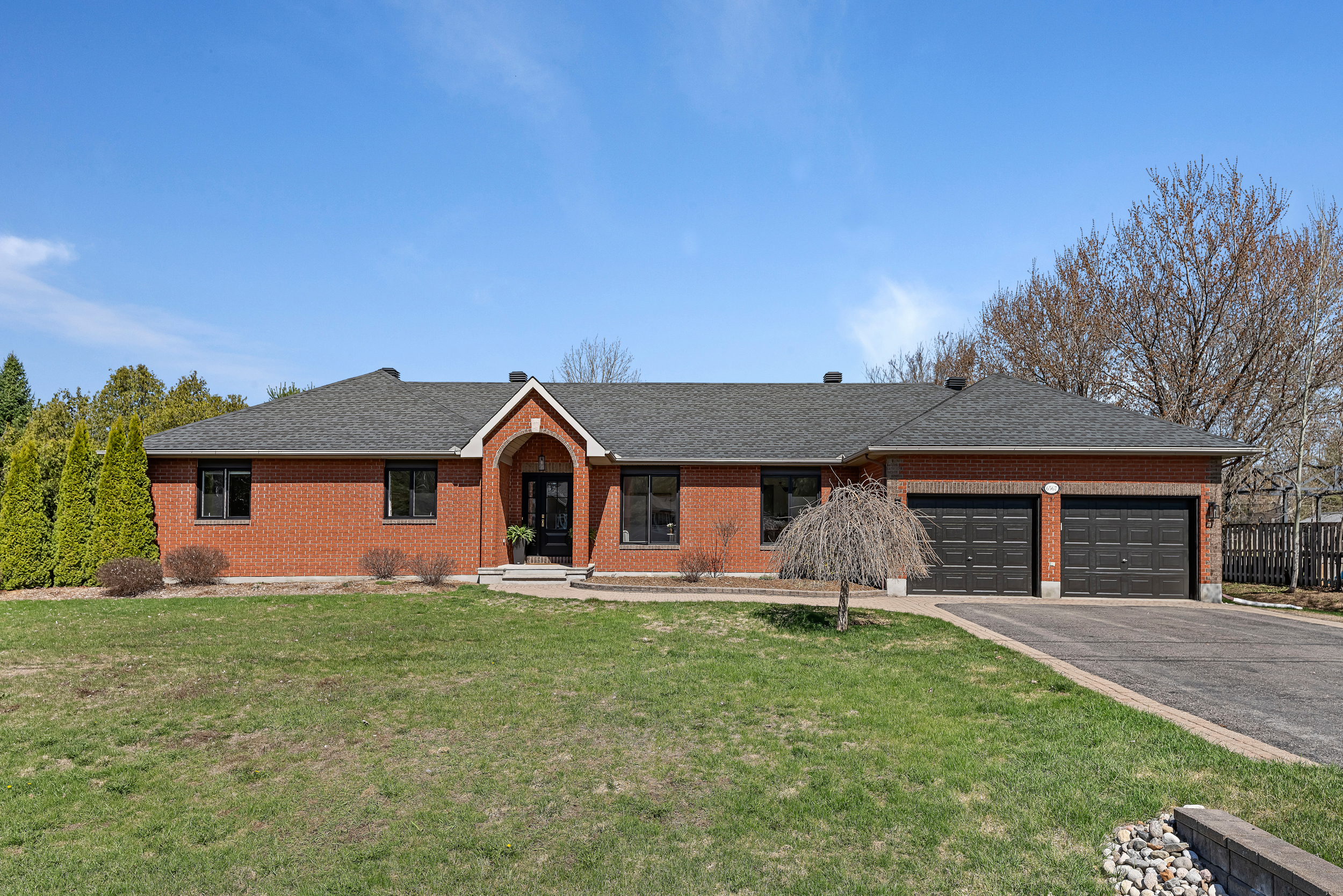 6567 Courtland Grove Crescent