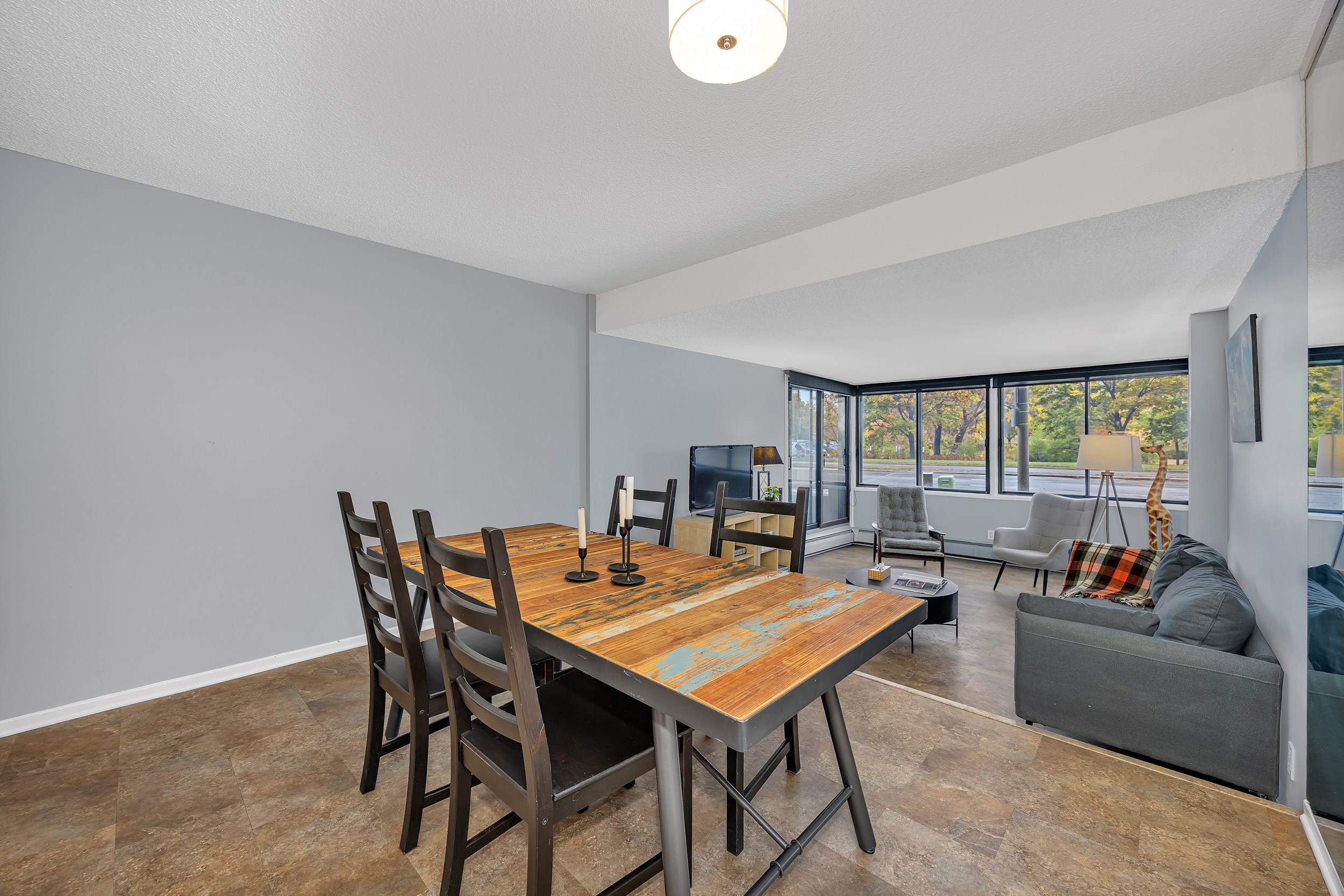 415 Greenview Avenue, Unit 106