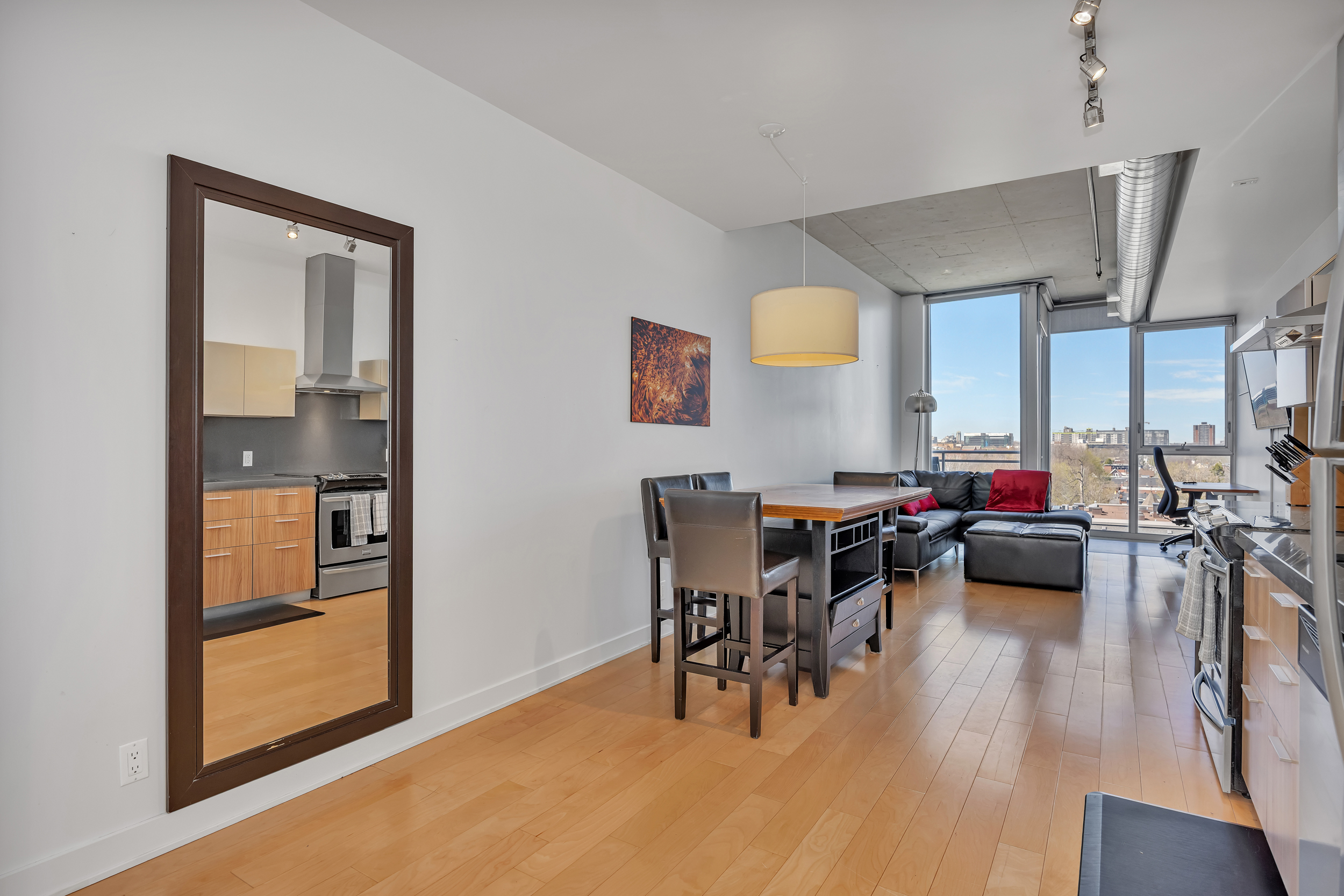 360 Mcleod Street, Unit 706