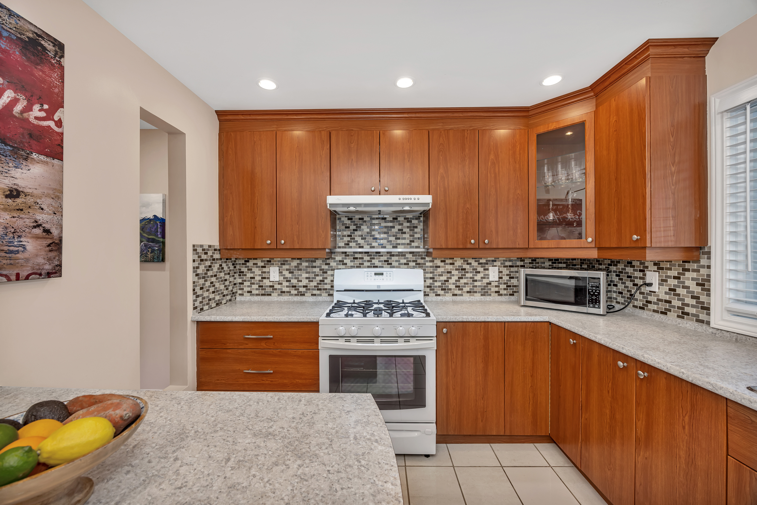 2425 Southvale Crescent