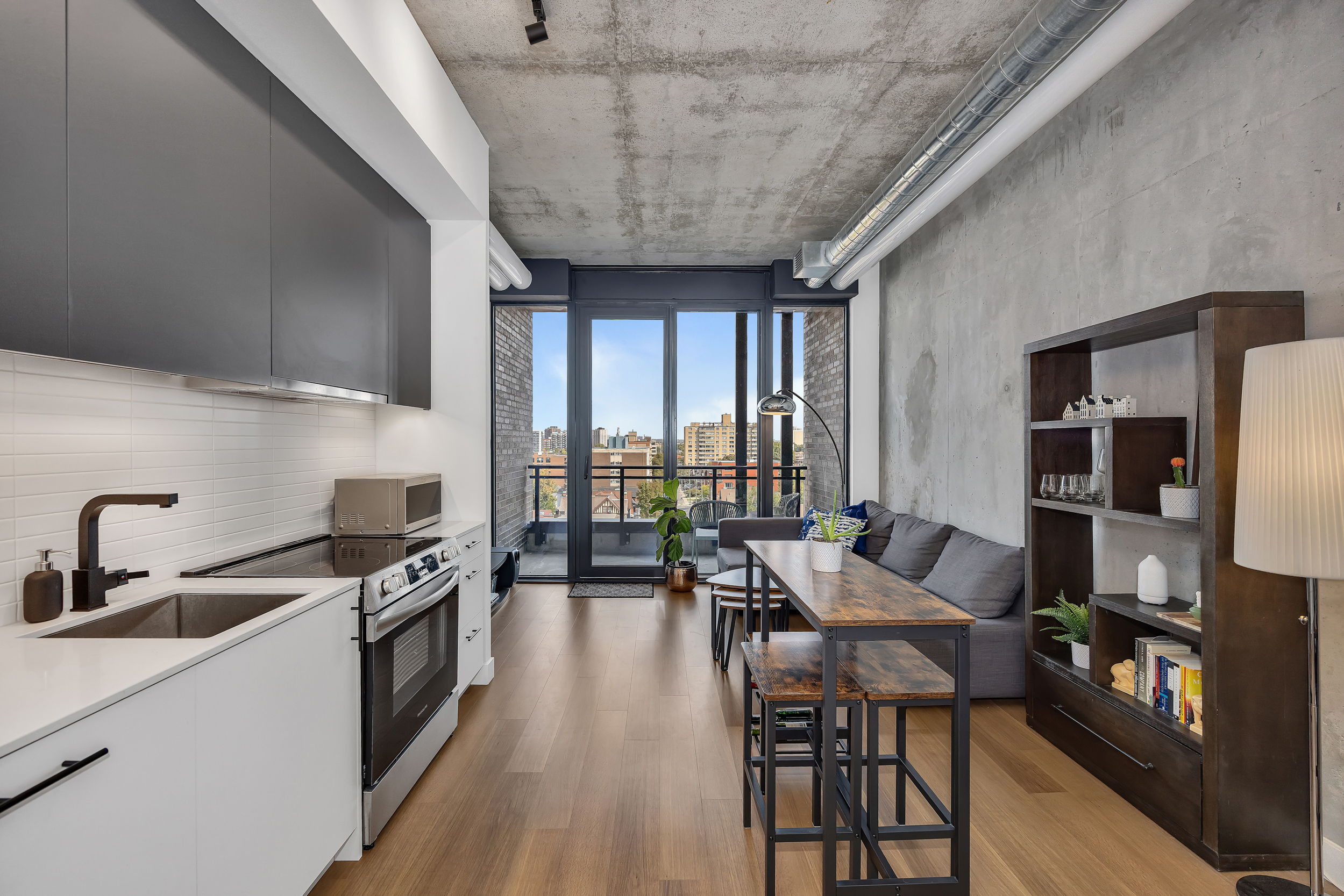 10 James Street, Unit 707