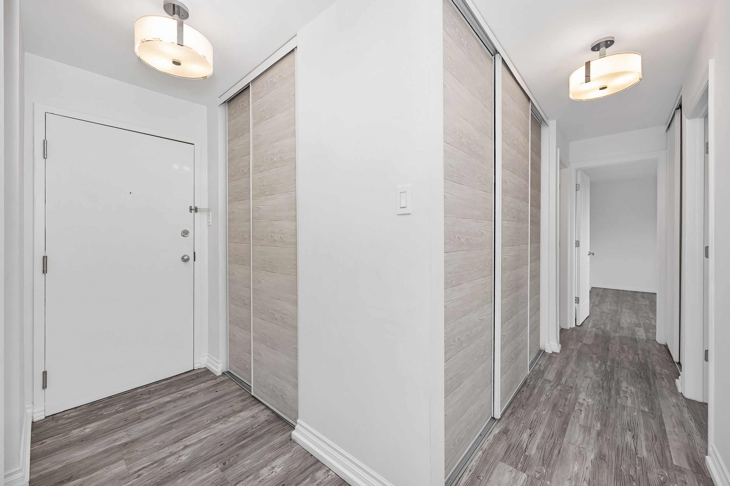 214 Viewmount Drive, Unit 417