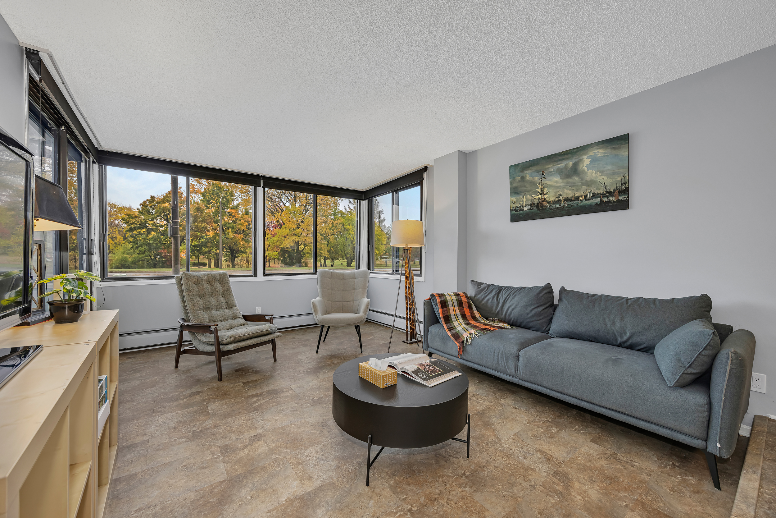 415 Greenview Avenue, Unit 106