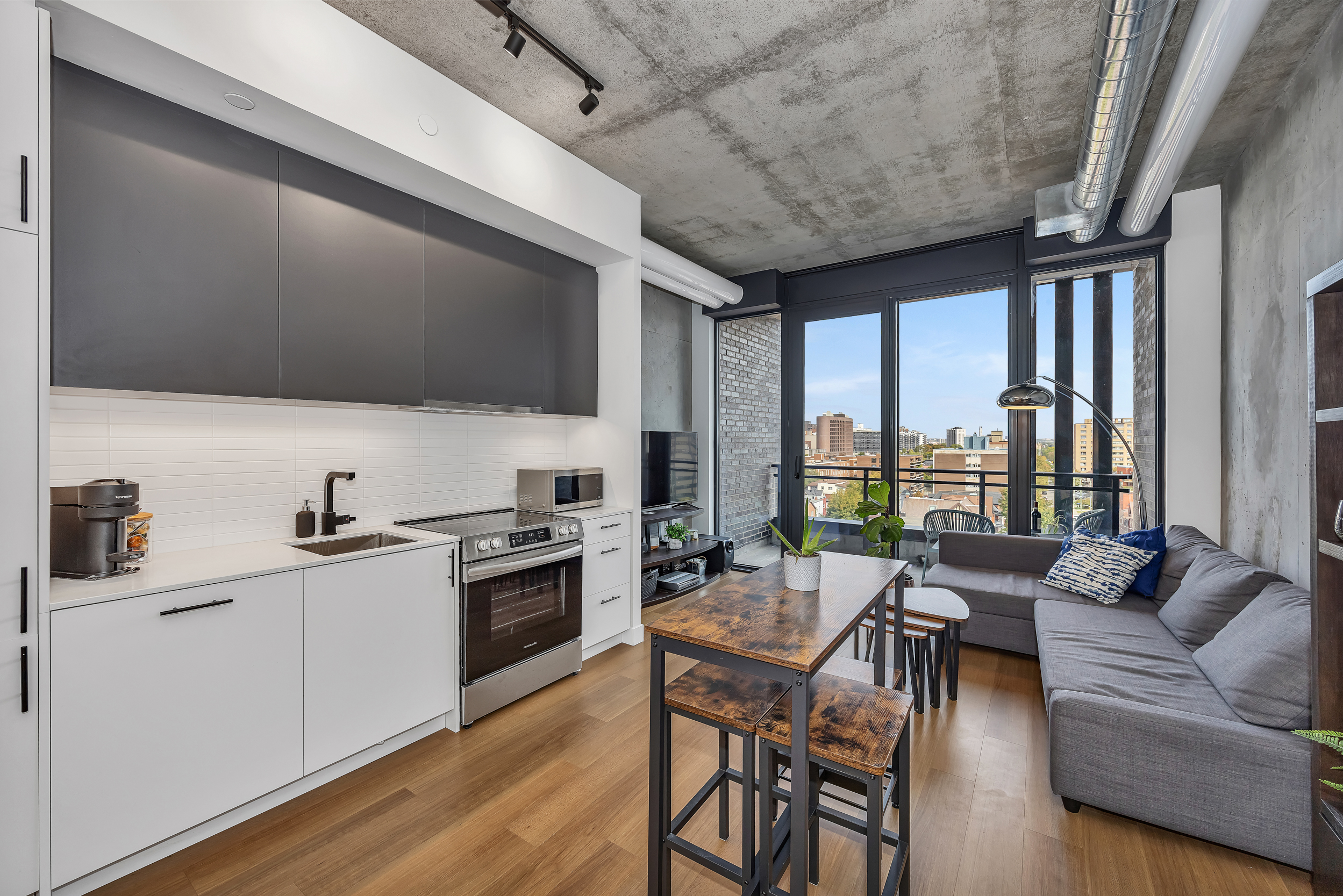 10 James Street, Unit 707