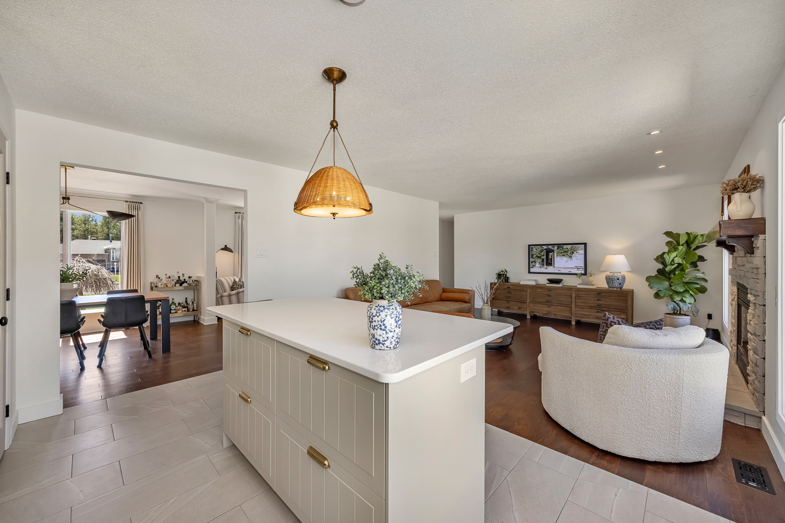 6567 Courtland Grove Crescent