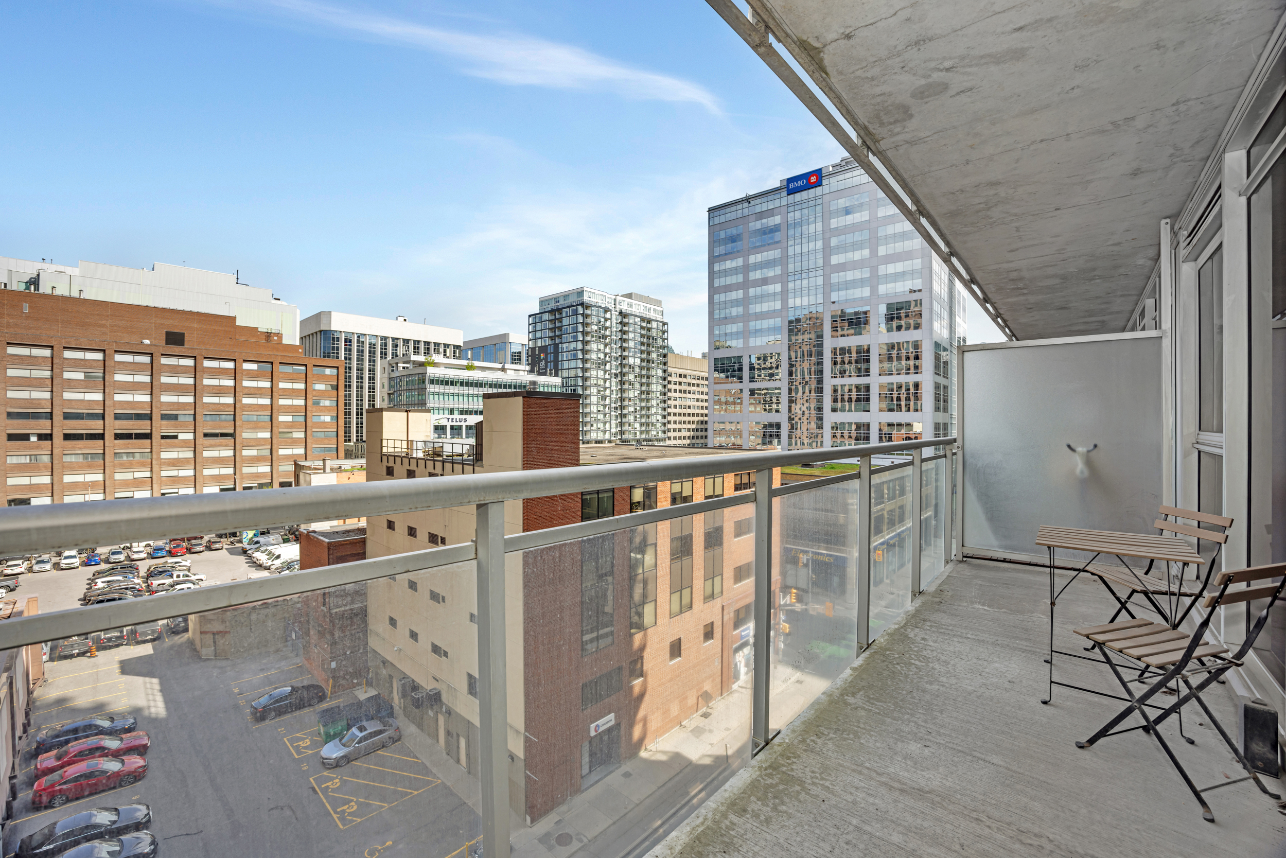324 Laurier Avenue West, Unit 704