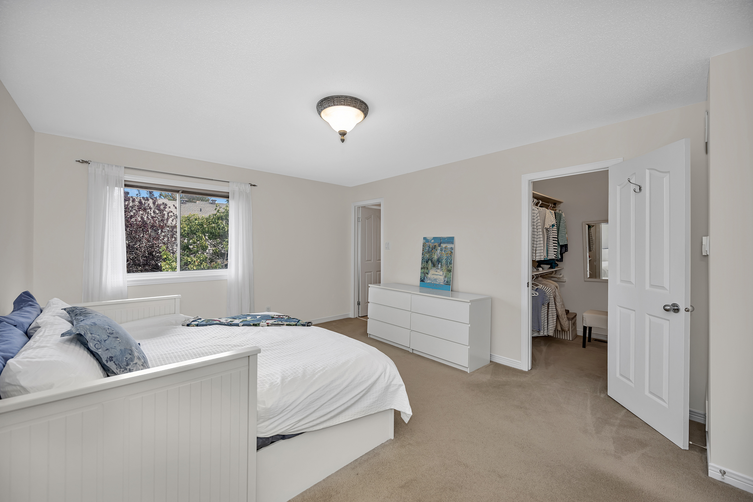 682 Wild Shore Crescent