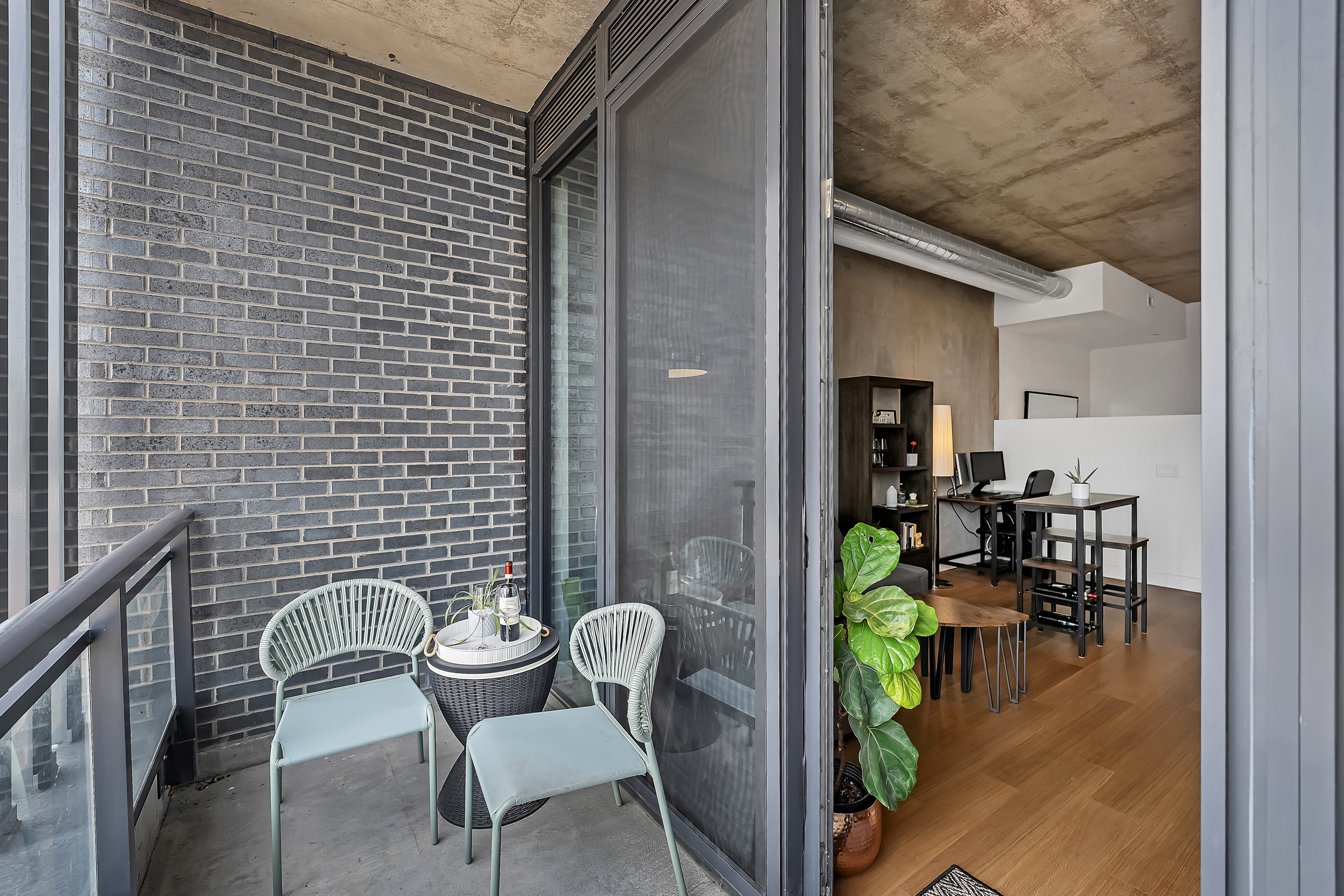 10 James Street, Unit 707