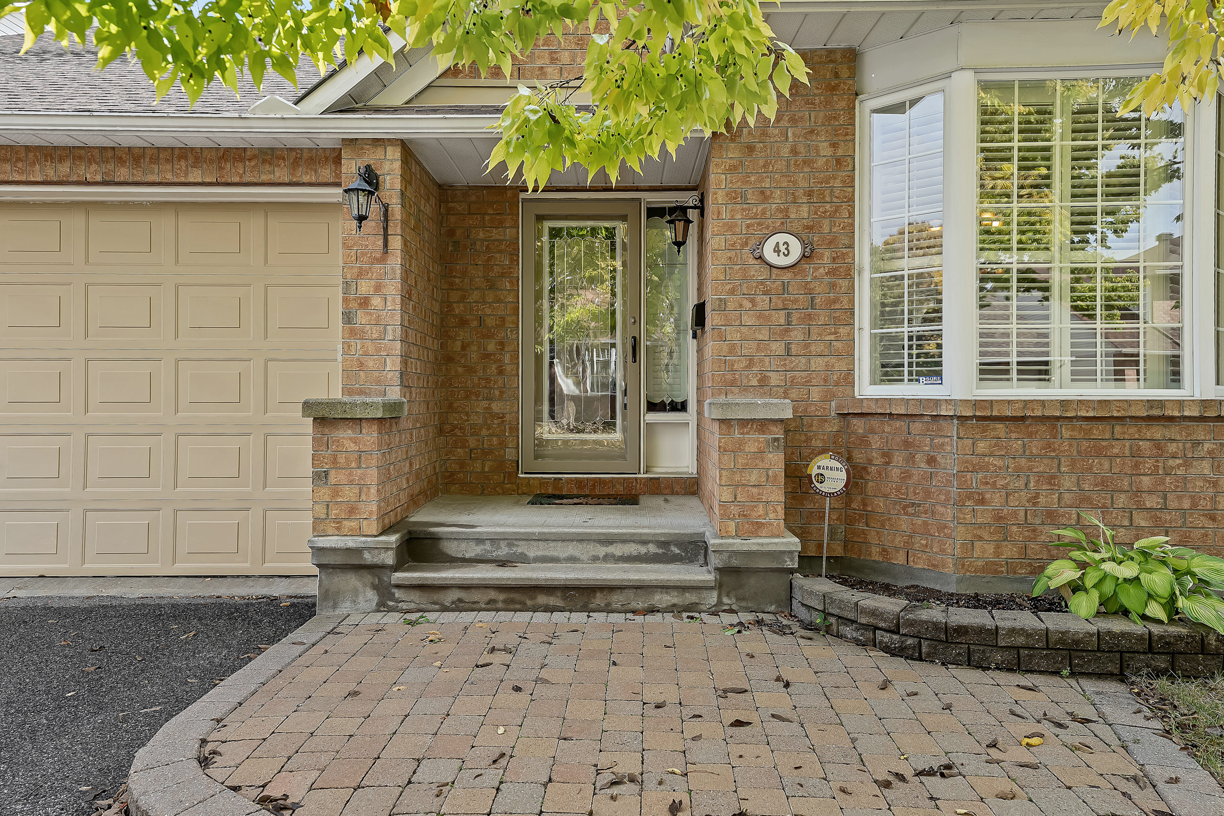 43 Settler's Ridge Way