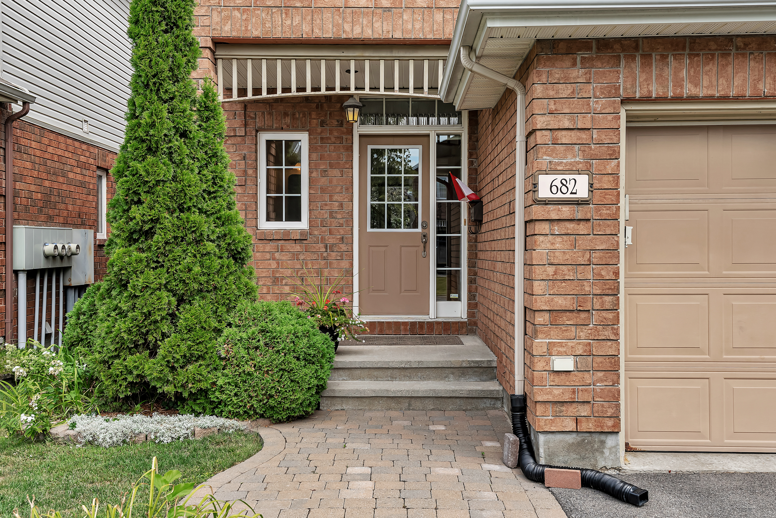 682 Wild Shore Crescent