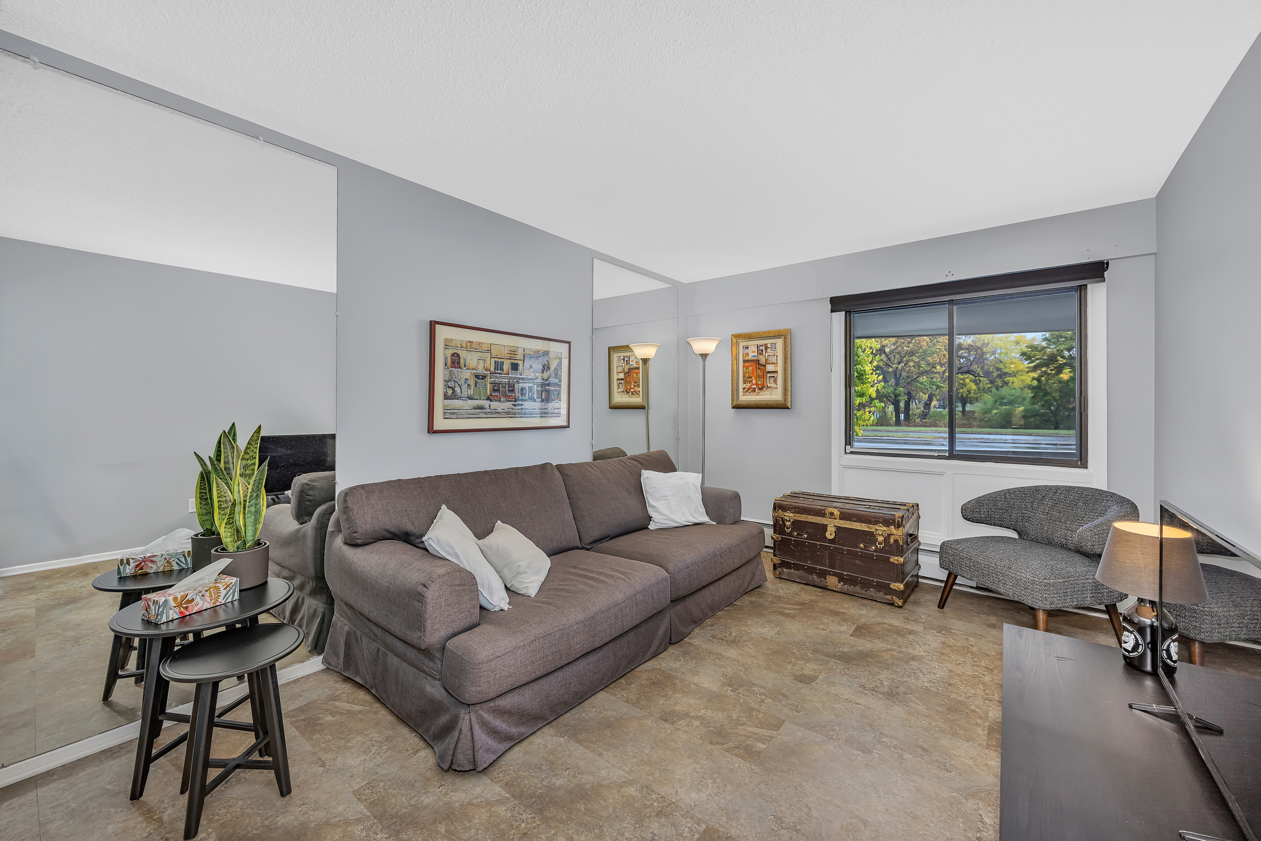 415 Greenview Avenue, Unit 106