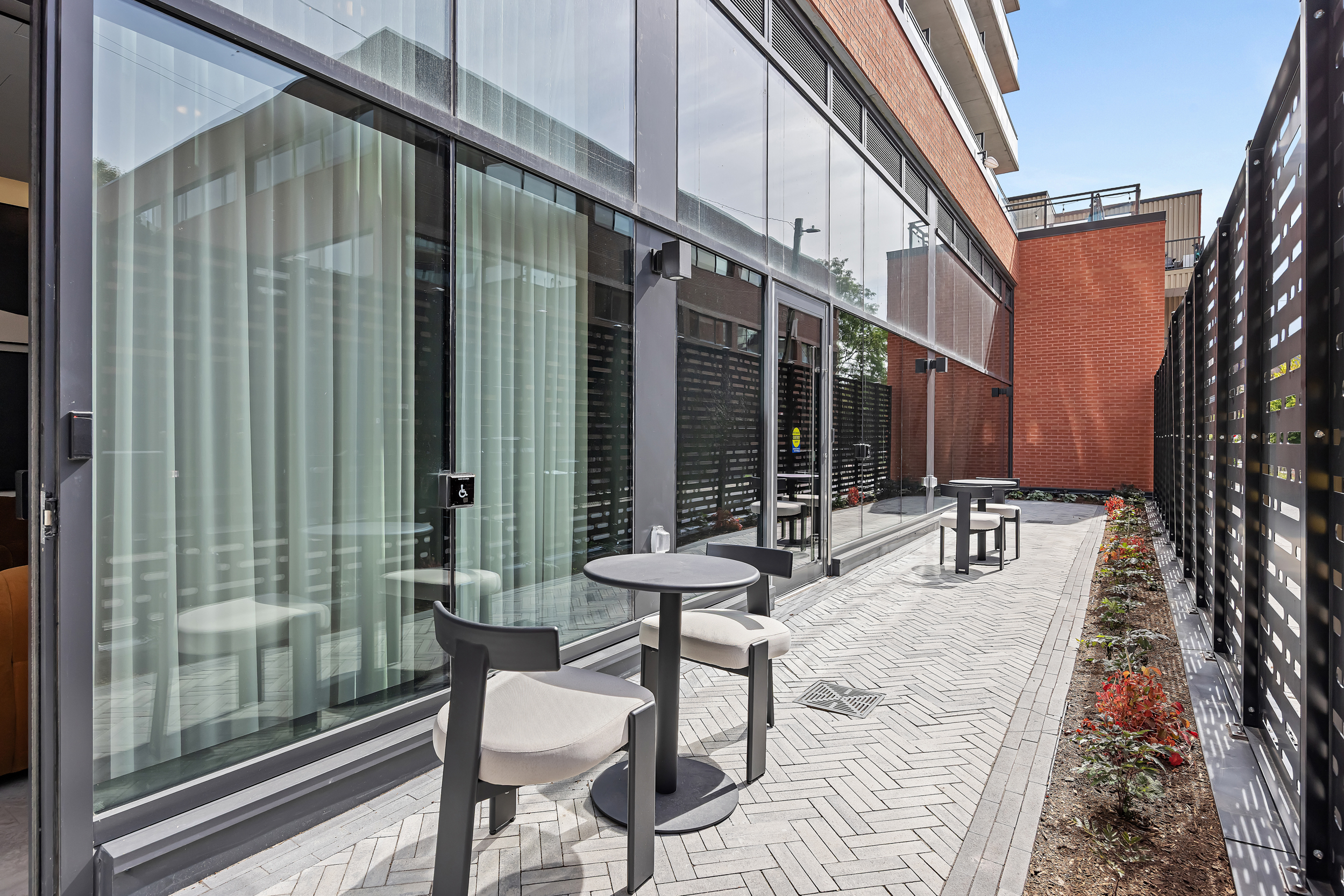 10 James Street, Unit 707
