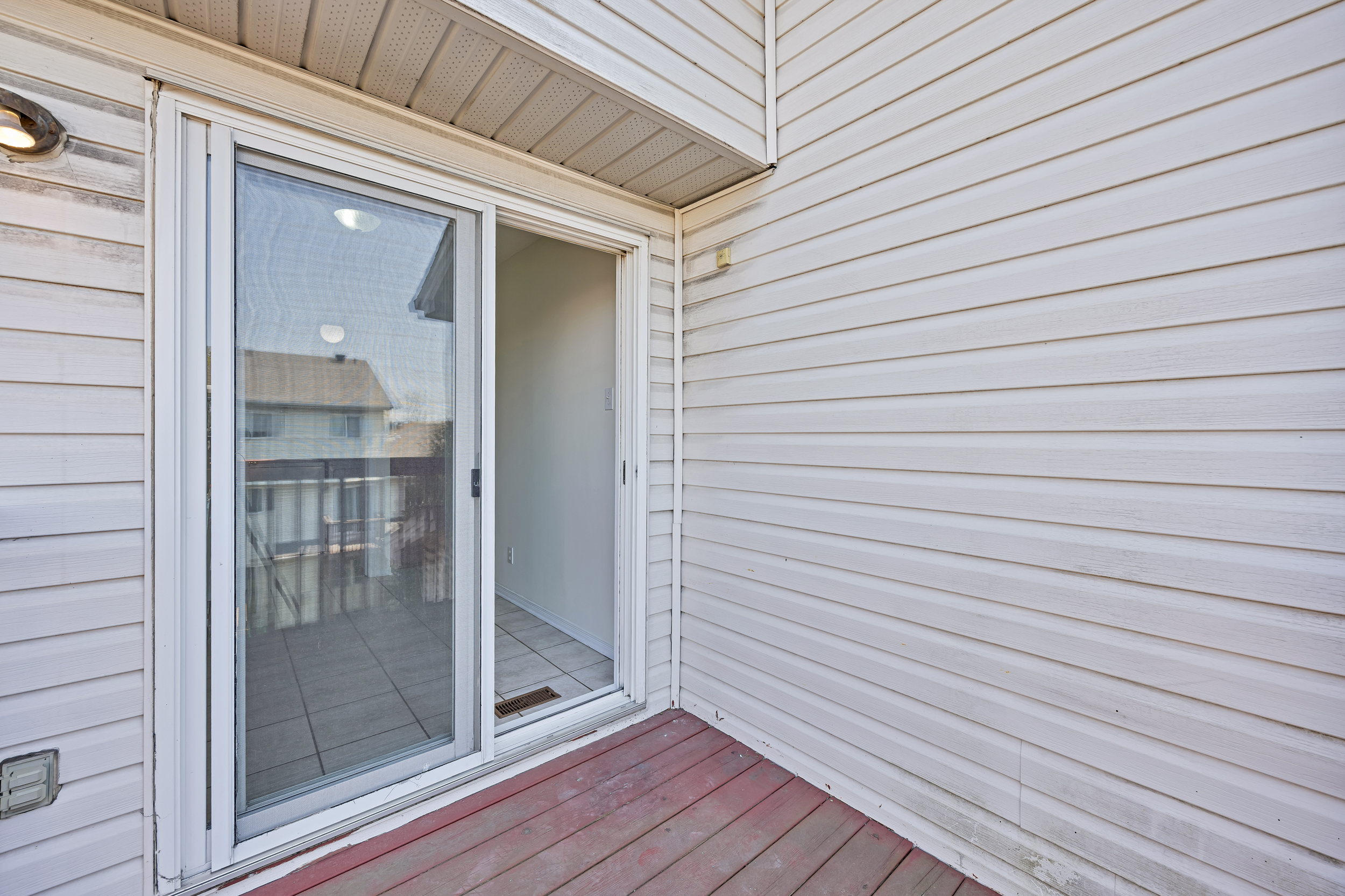573 Neighbourhood Way