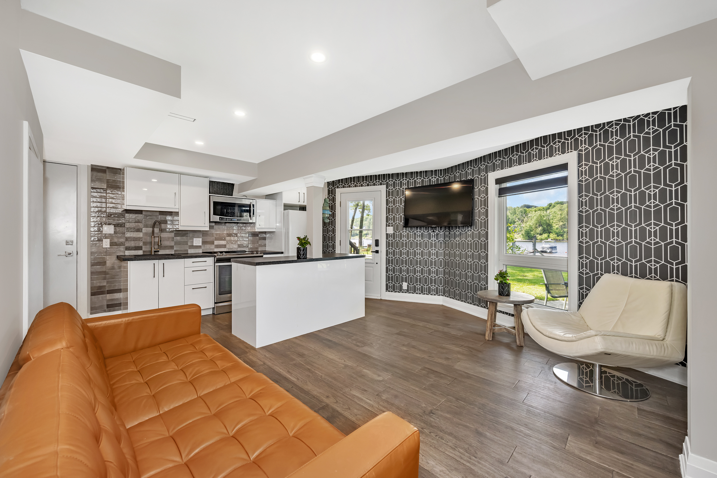 1034 Bayview Drive