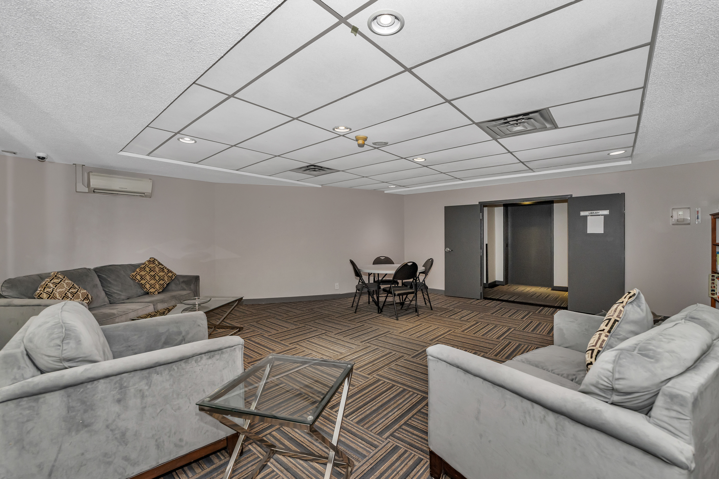 199 Kent Street, Unit 1701