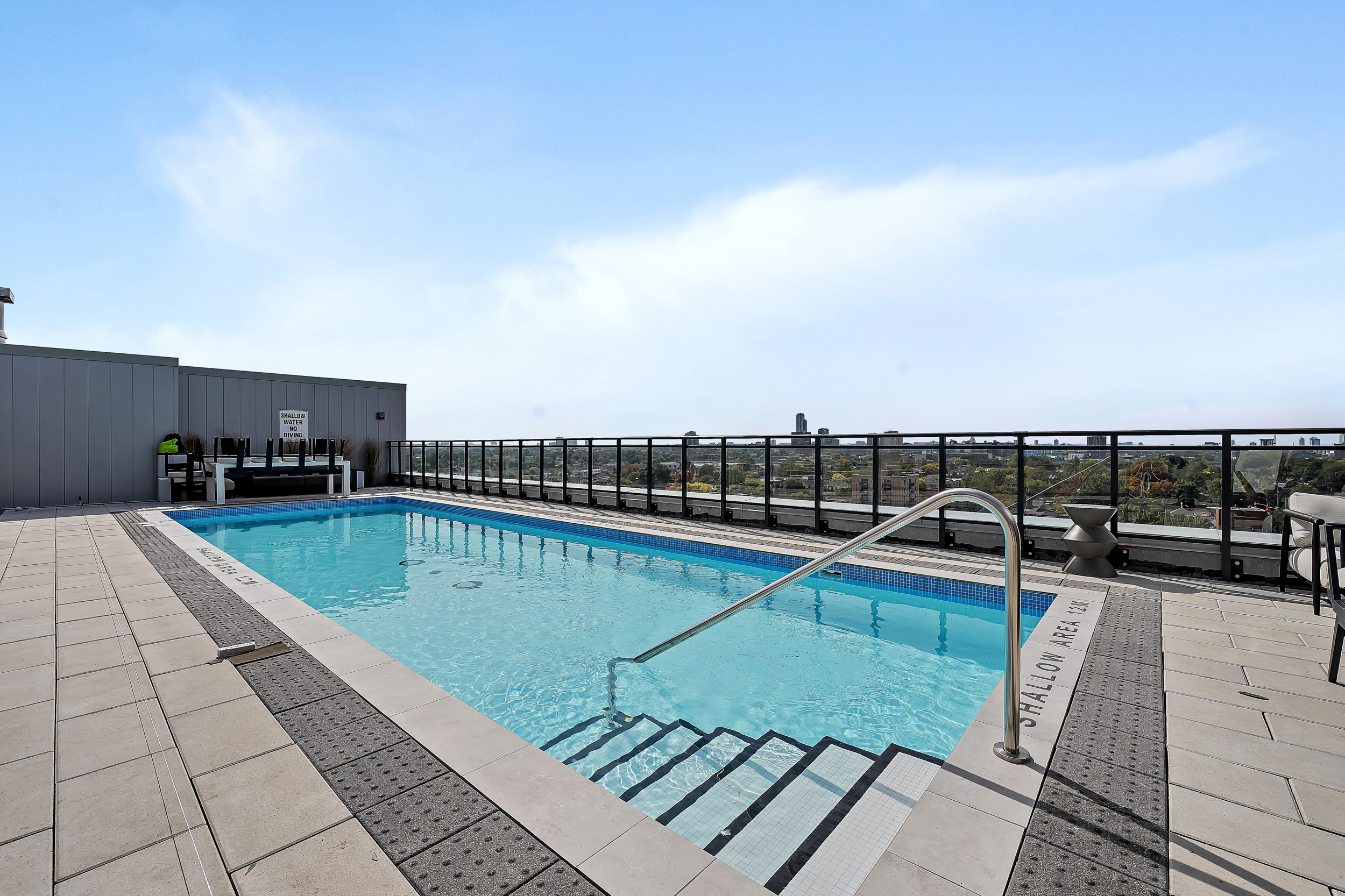 10 James Street, Unit 707