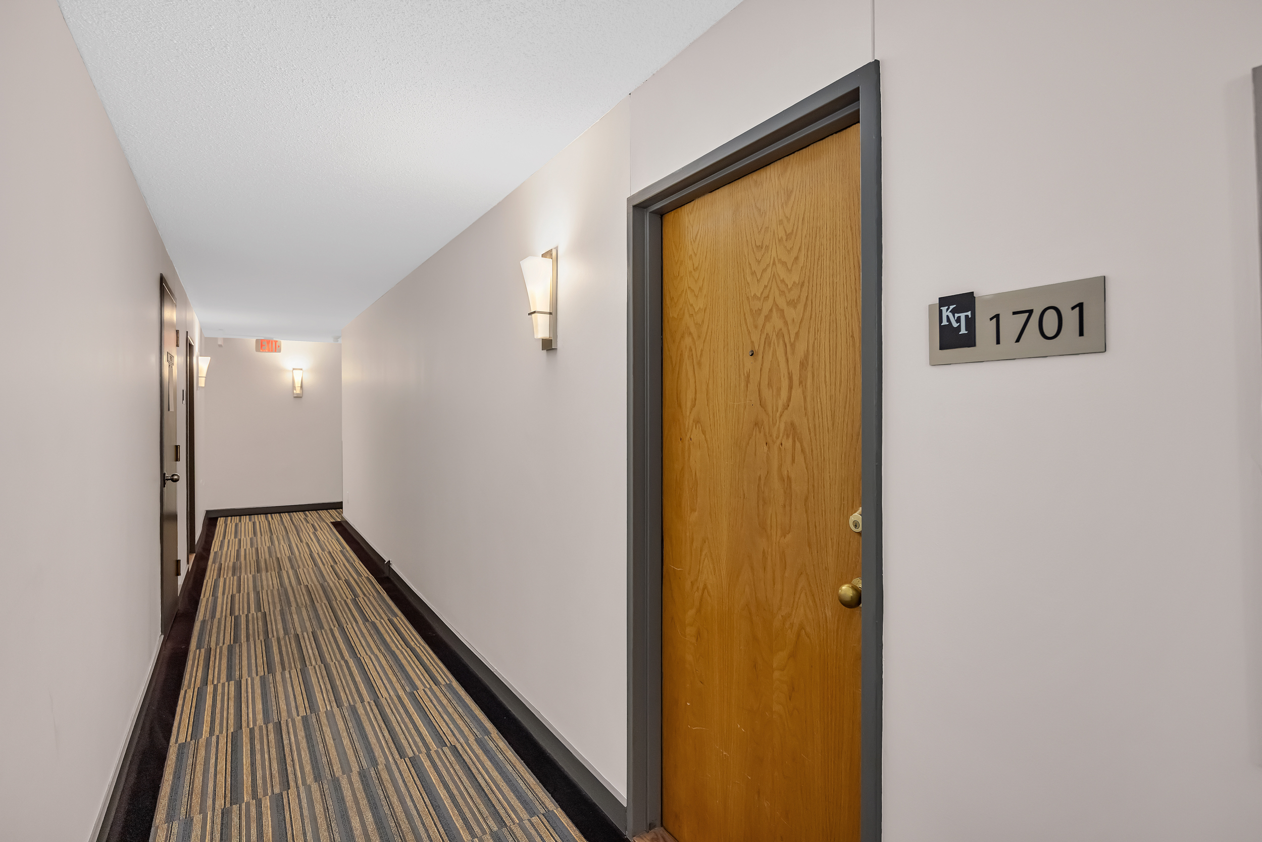199 Kent Street, Unit 1701
