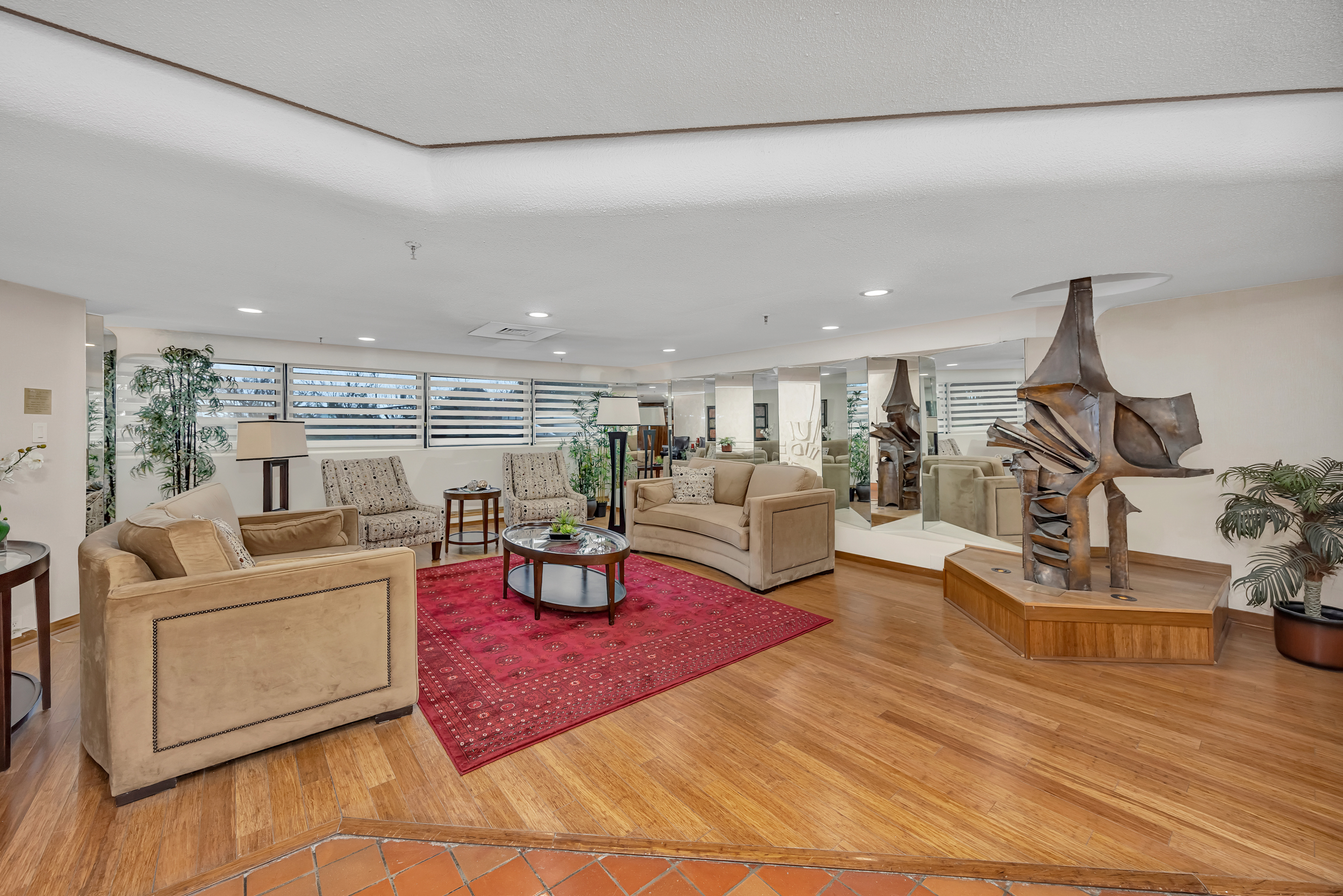 415 Greenview Avenue, Unit 106