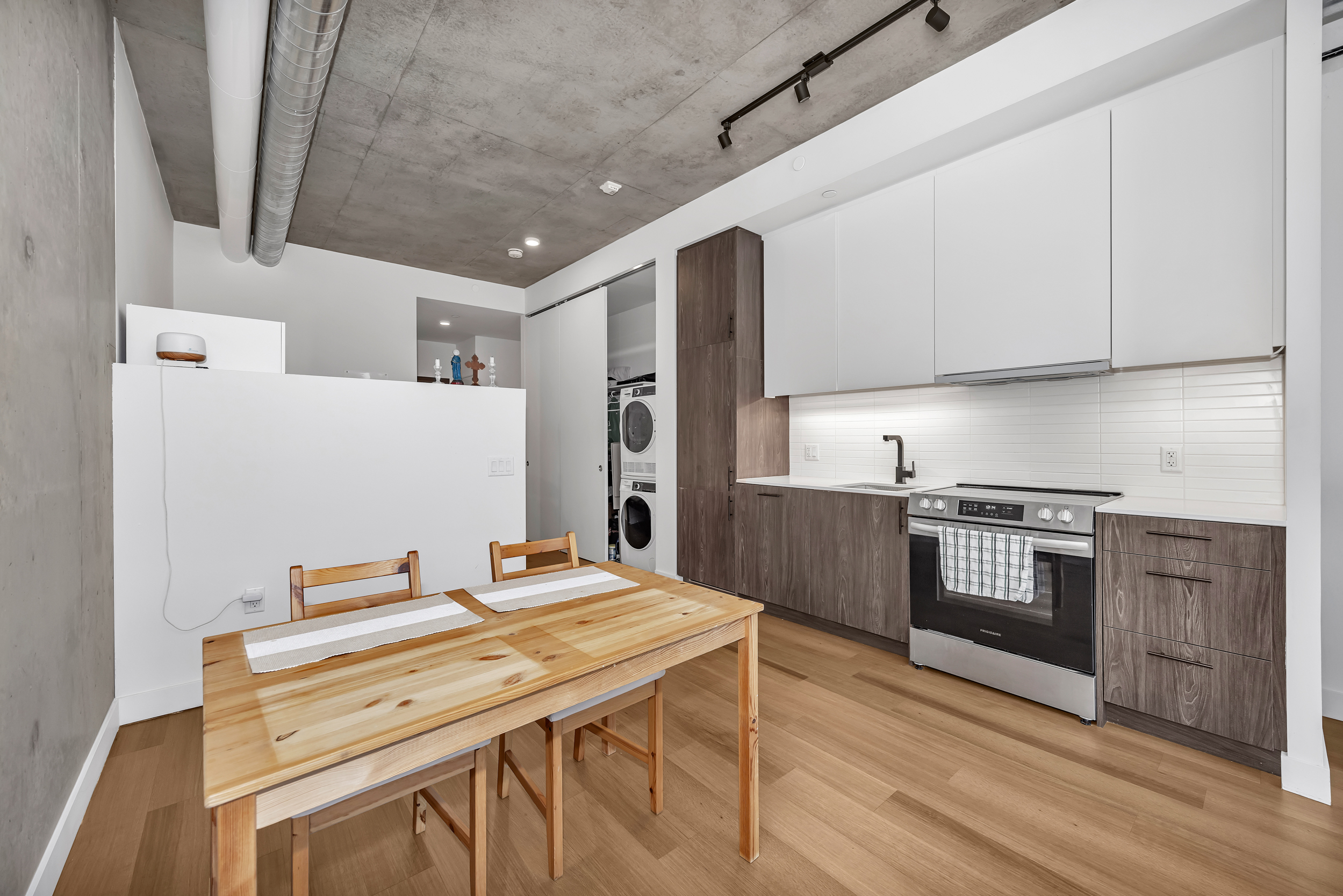 10 James Street, Unit 210