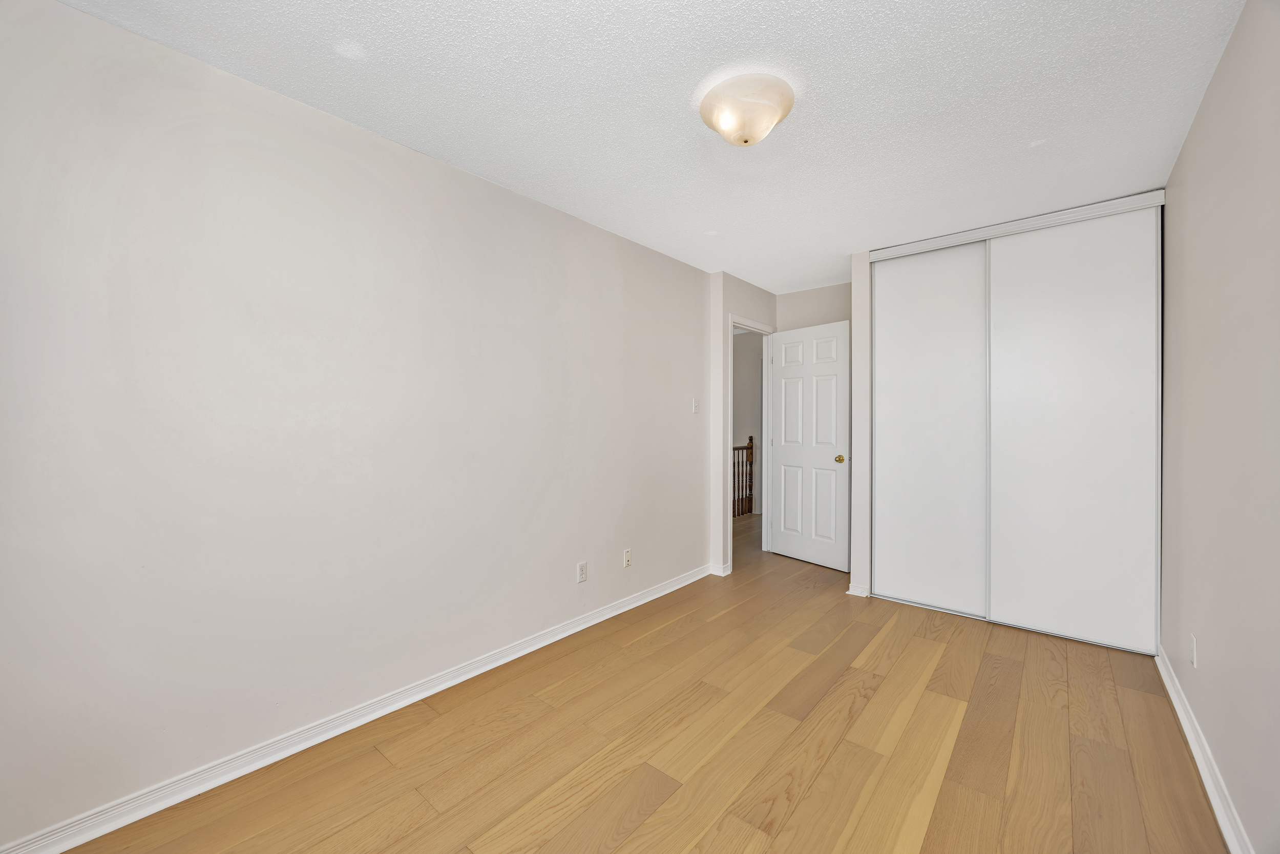 573 Neighbourhood Way