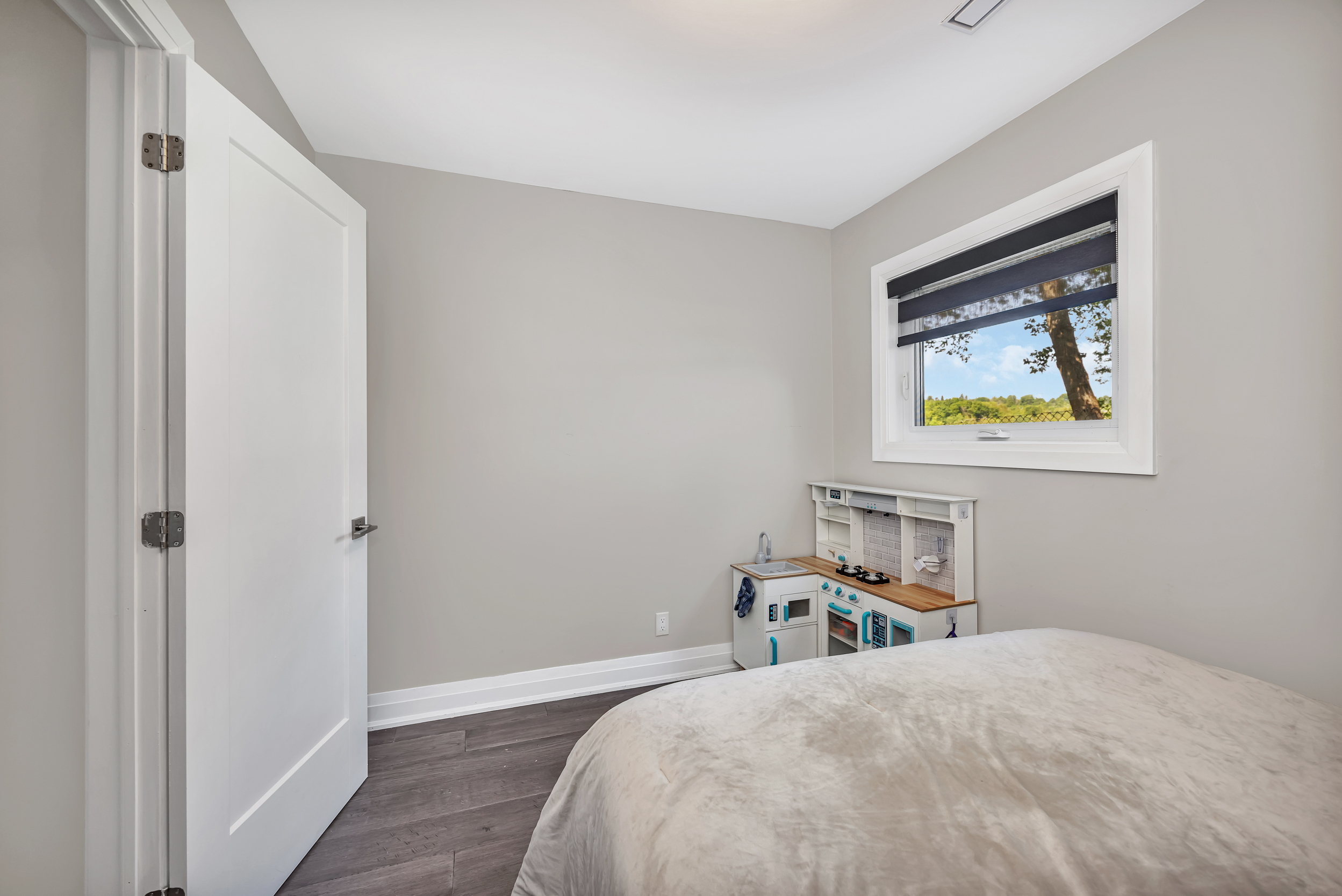 1034 Bayview Drive
