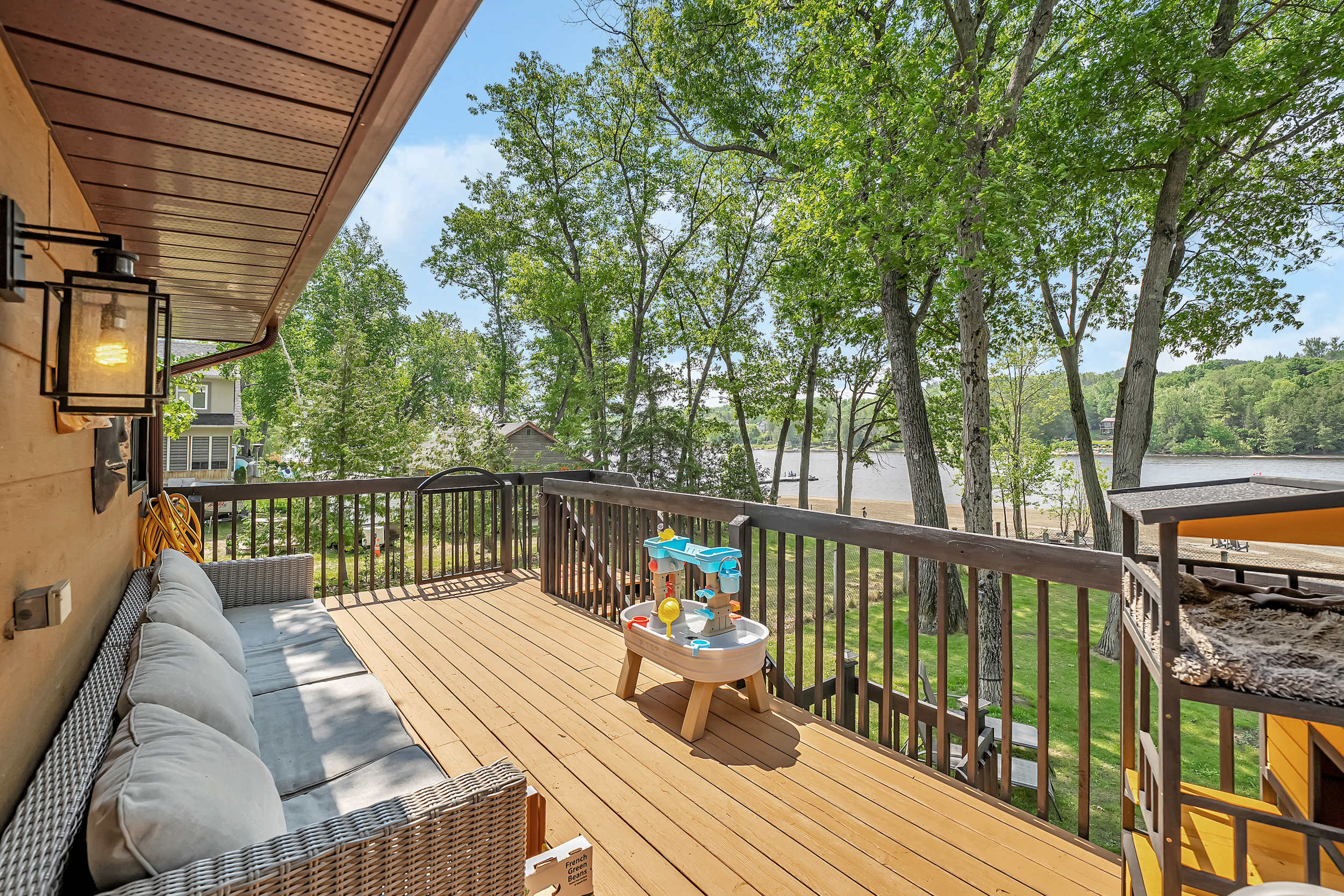 1034 Bayview Drive