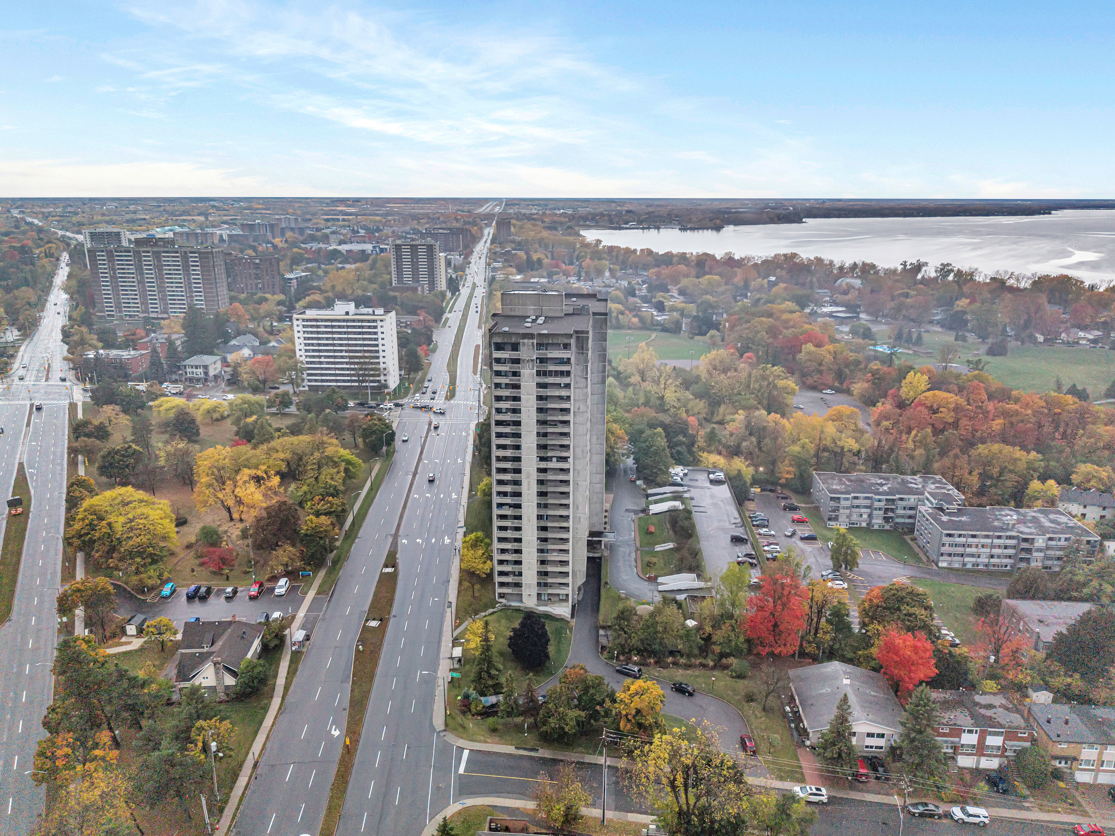 415 Greenview Avenue, Unit 106