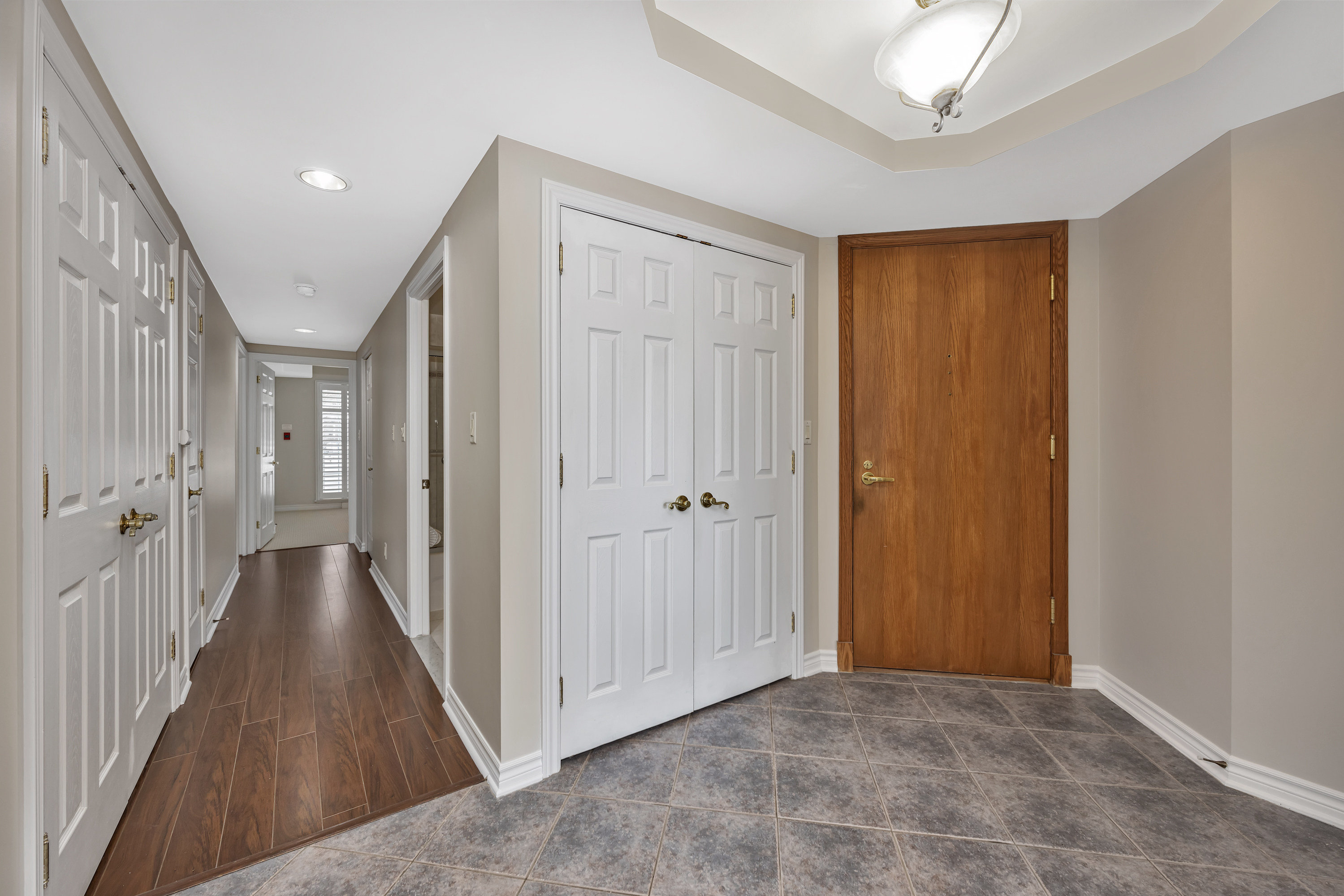 111 Robson Court, Unit 1B