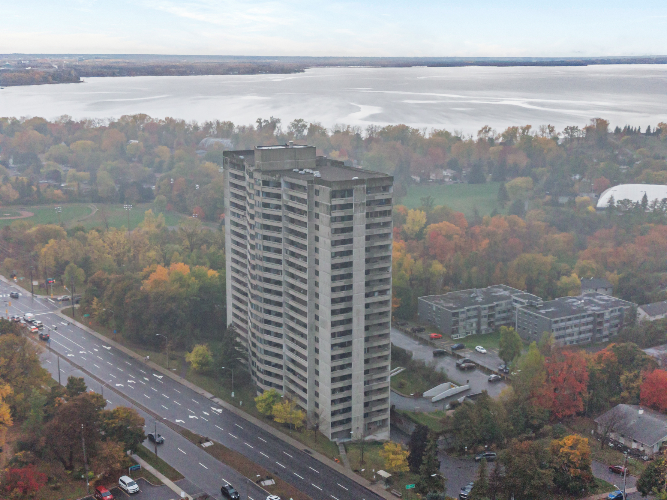 415 Greenview Avenue, Unit 106