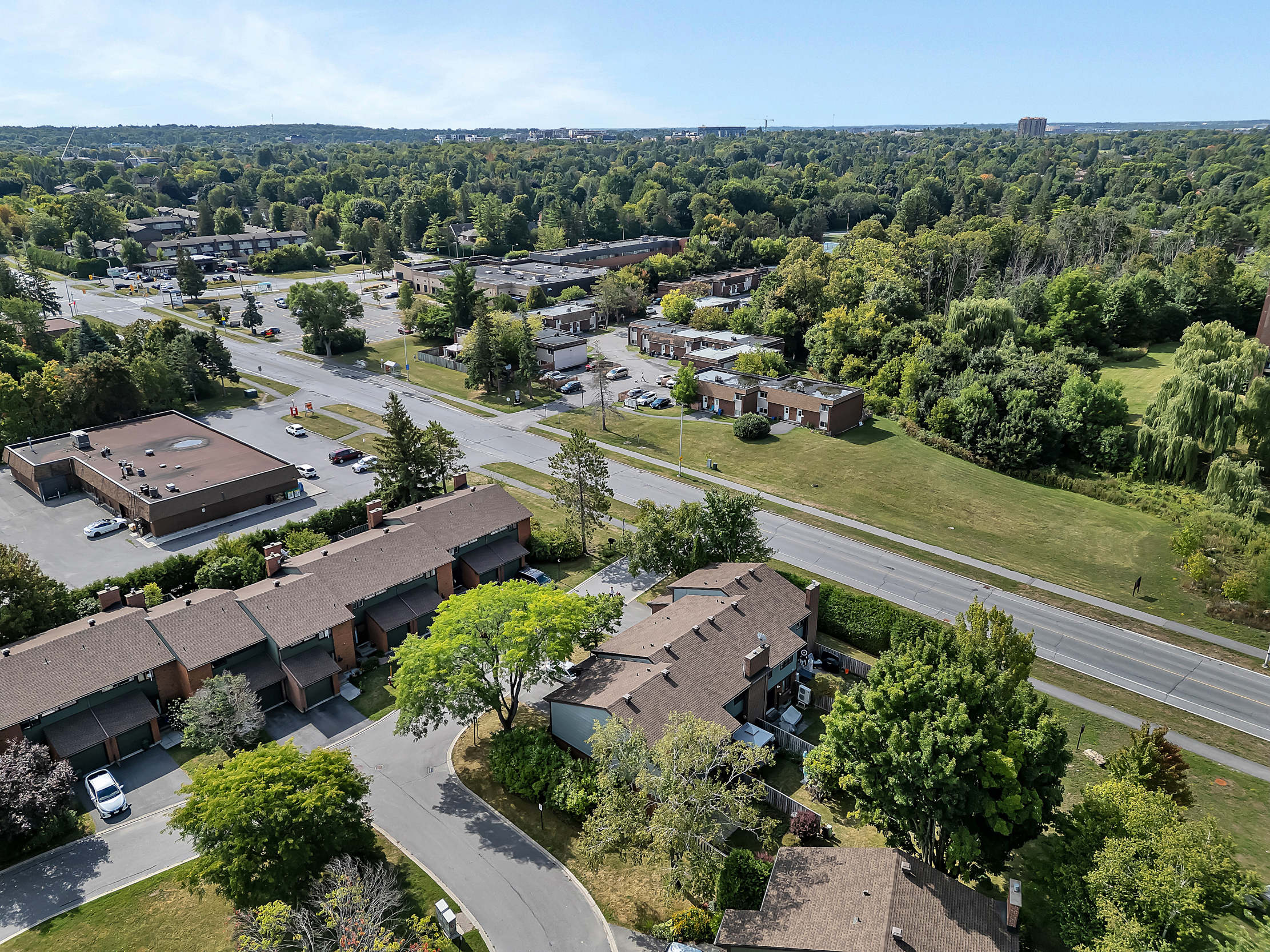 8 Chisholm Court