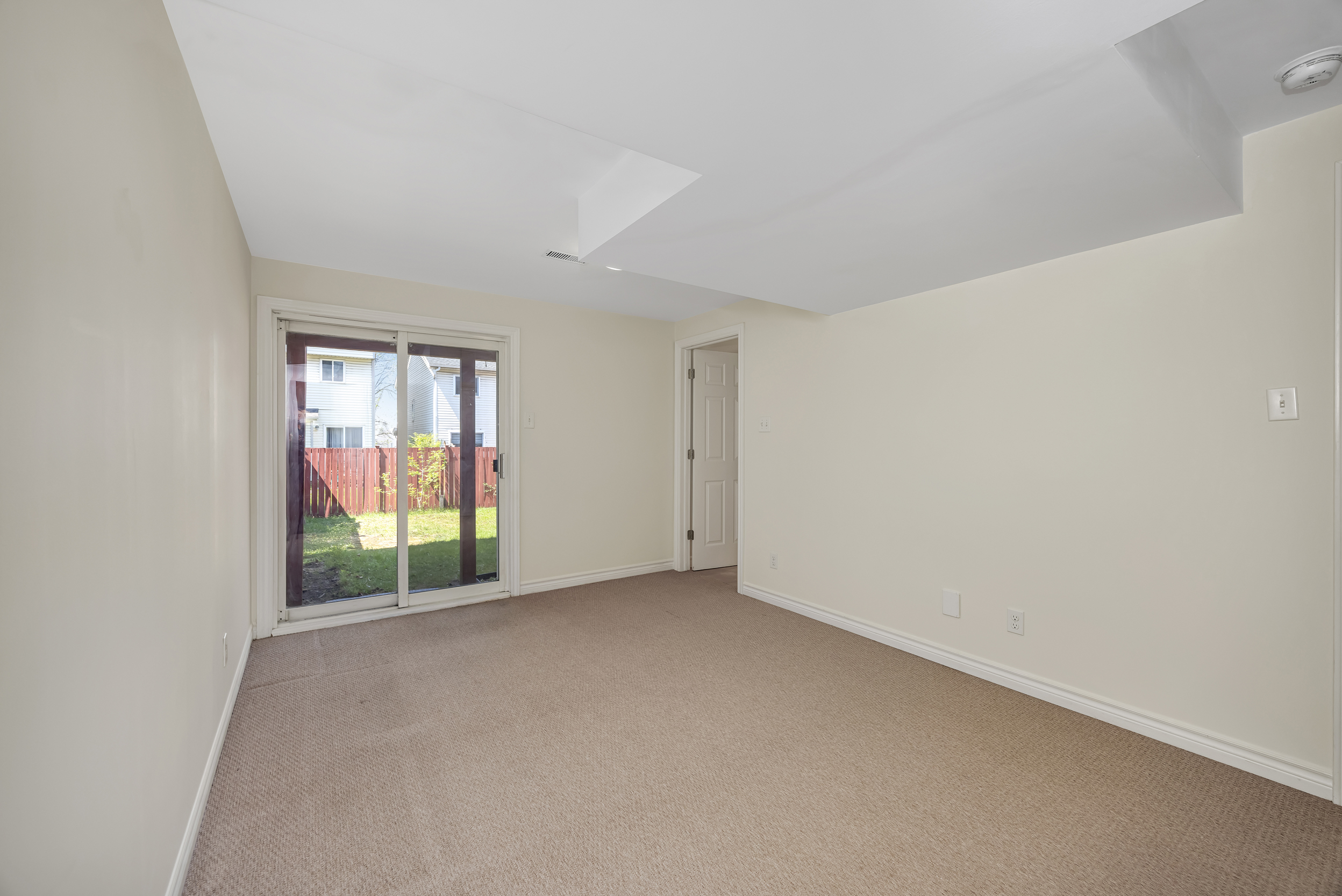 573 Neighbourhood Way
