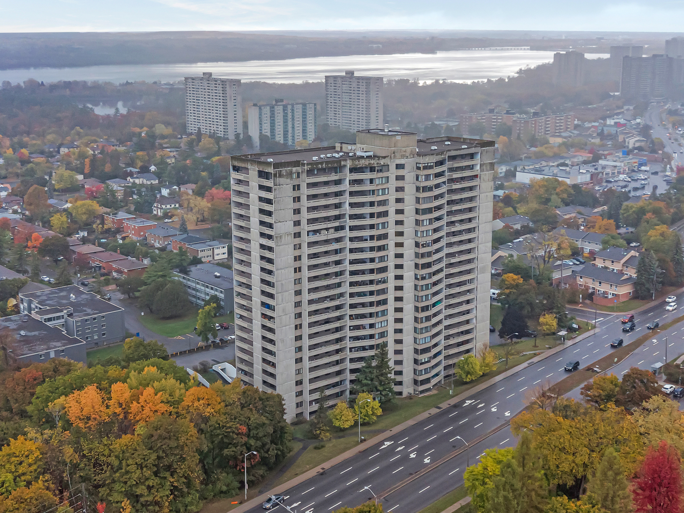 415 Greenview Avenue, Unit 106