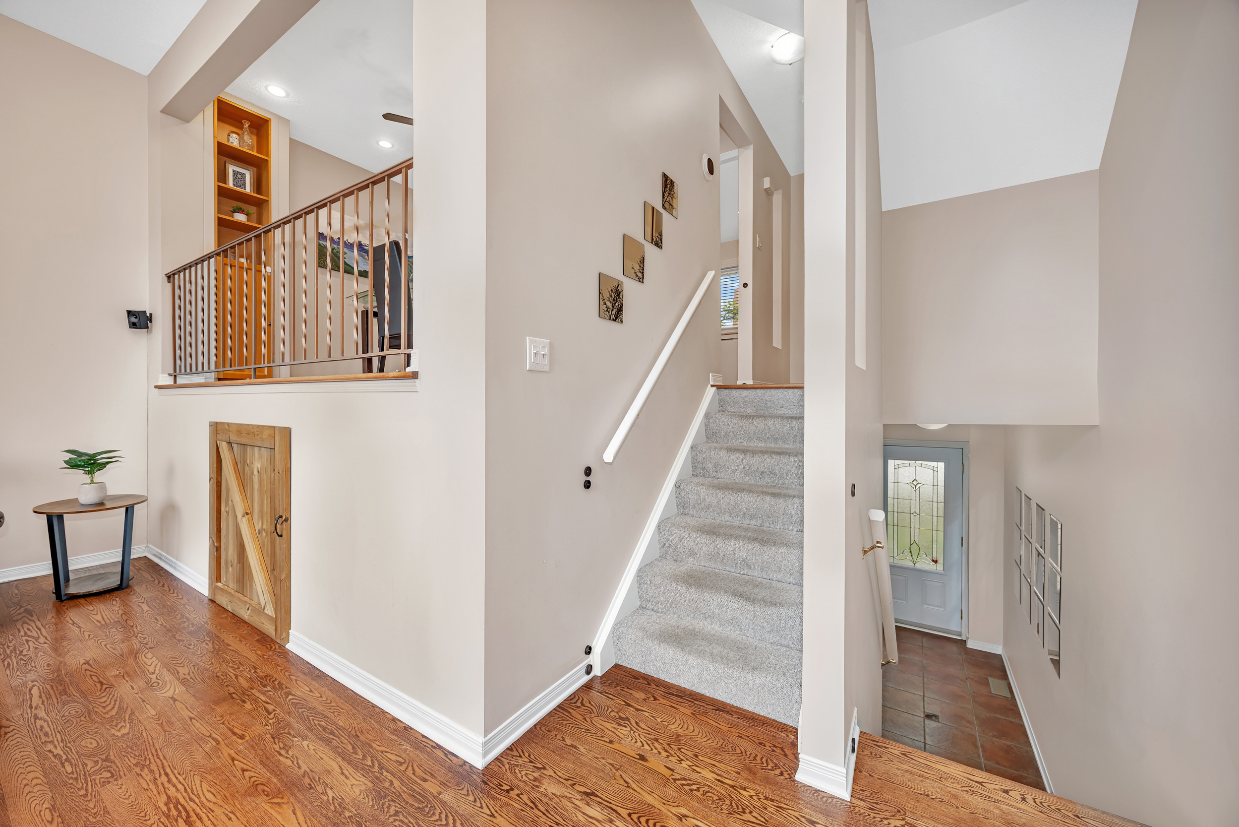 2425 Southvale Crescent