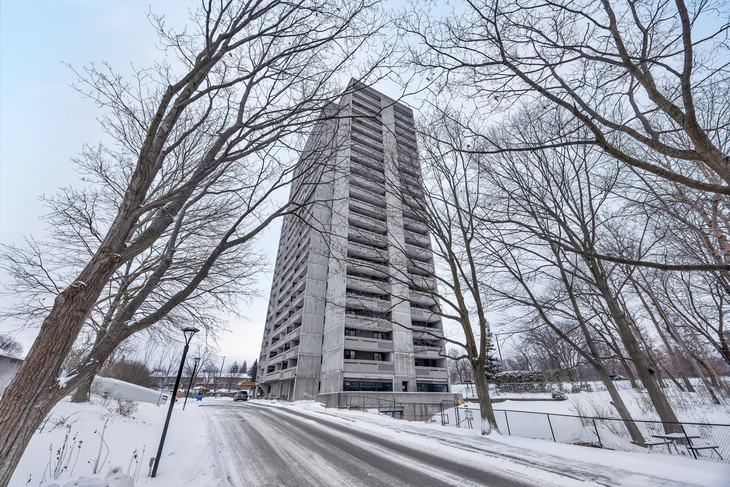 415 Greenview Avenue, Unit 106