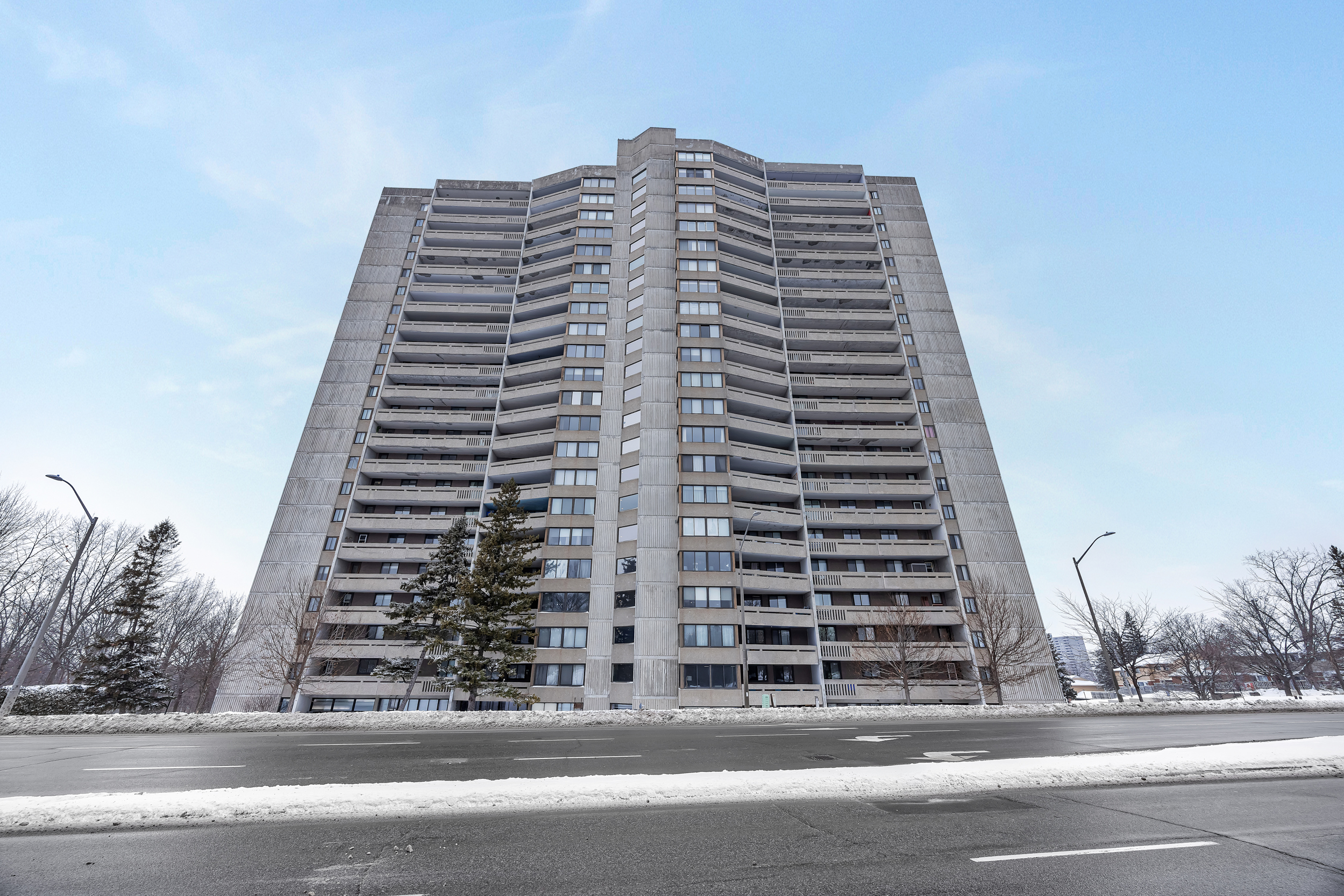 415 Greenview Avenue, Unit 106